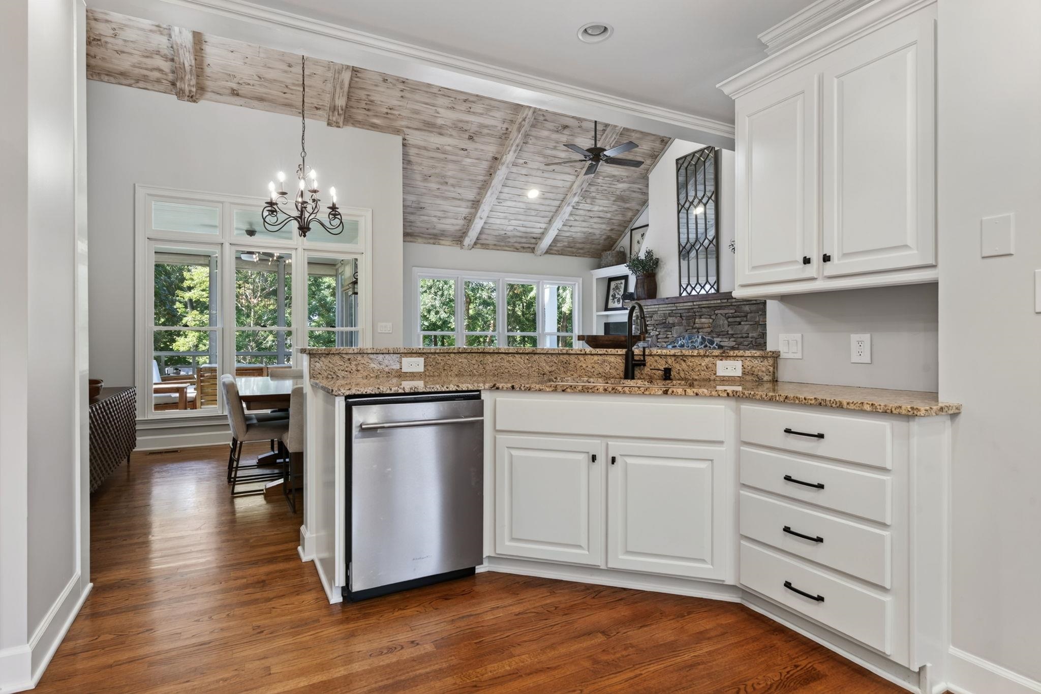 1180 MERCER TRAIL image 15
