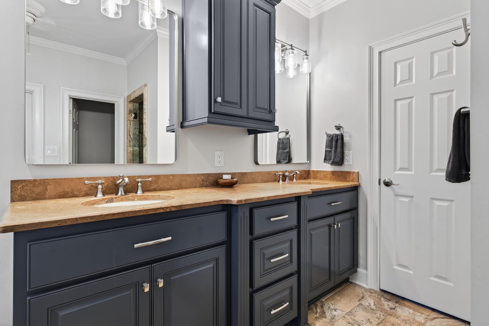 1180 MERCER TRAIL image 32