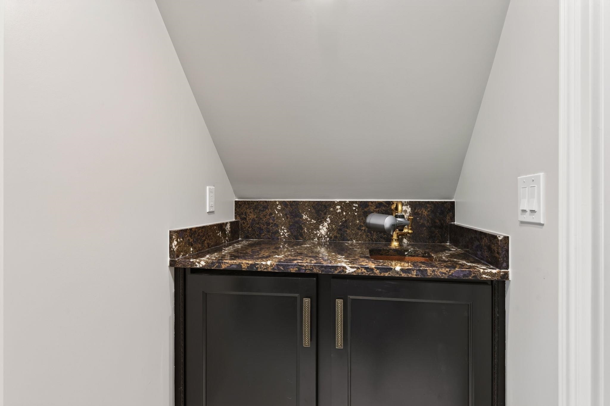 1180 MERCER TRAIL image 64