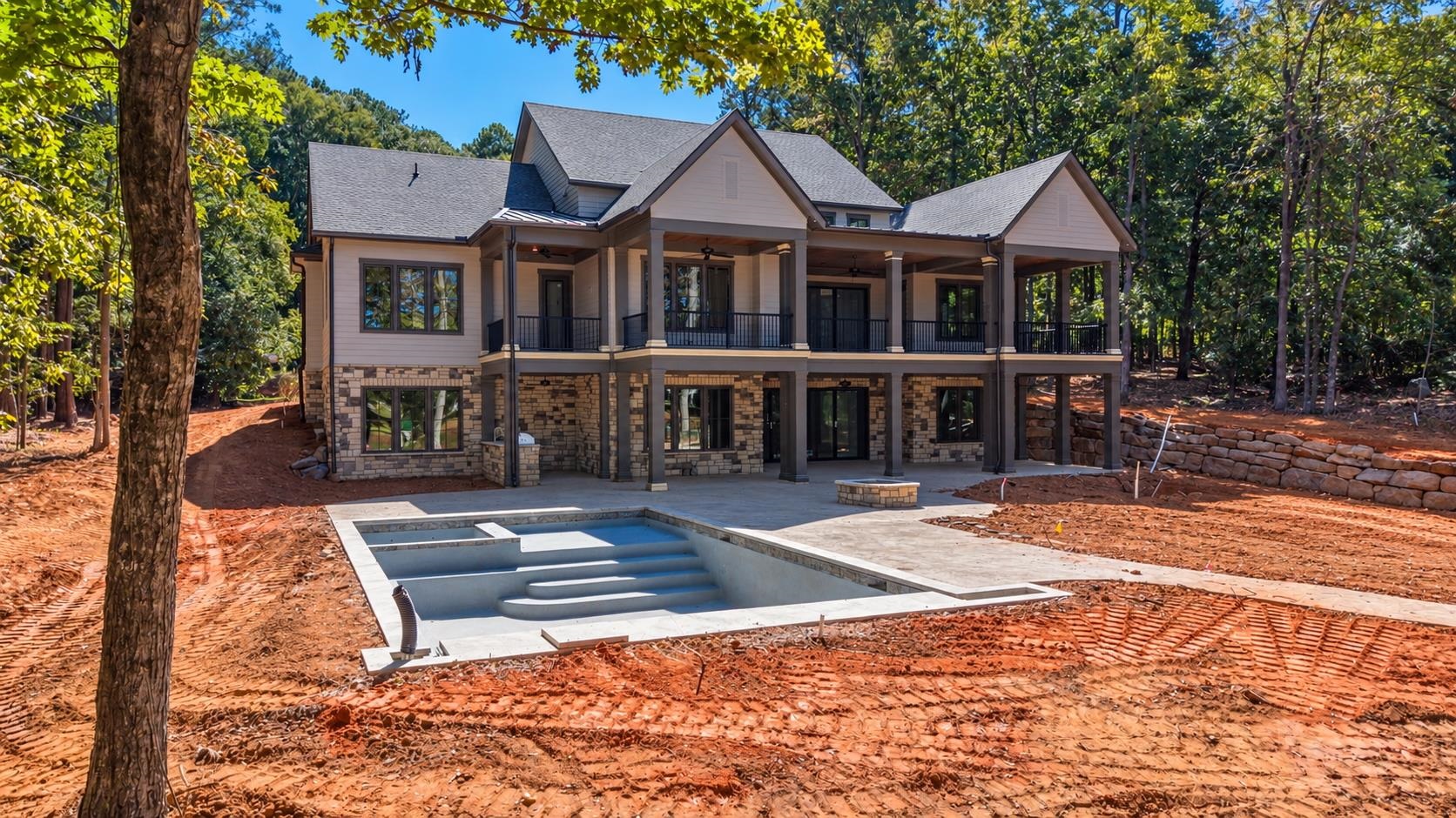 233 REYNOLDS DRIVE image 2