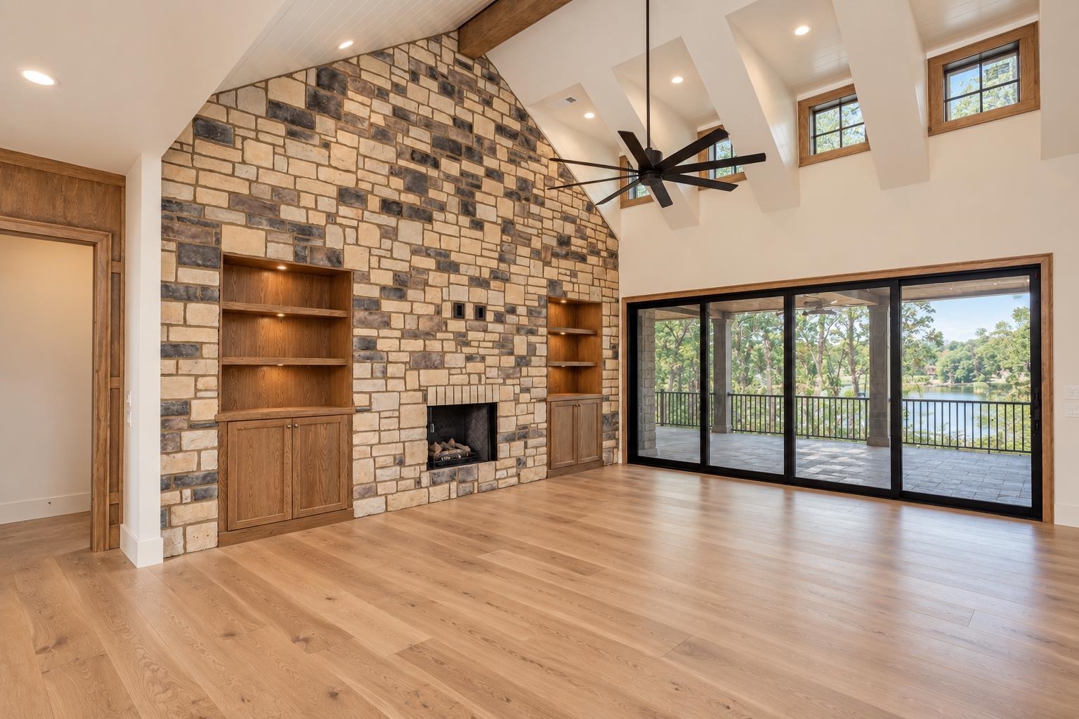 233 REYNOLDS DRIVE image 5
