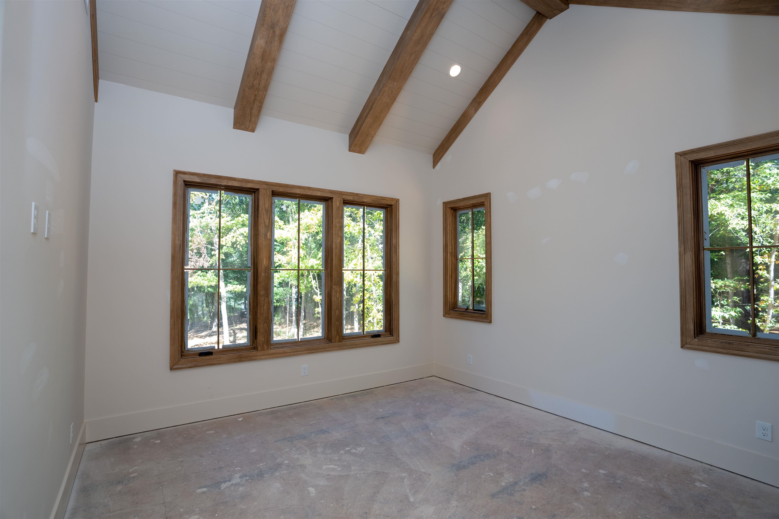 233 REYNOLDS DRIVE image 10