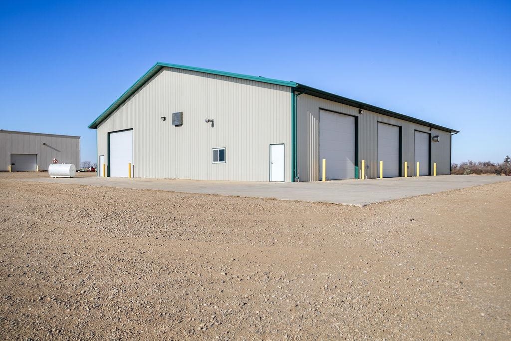 8704 282Nd St, Berthold, ND 58718