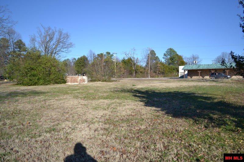 Lots 1-4 C S Woods Boulevard