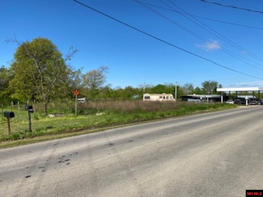 001-06983-002 Gregory Circle