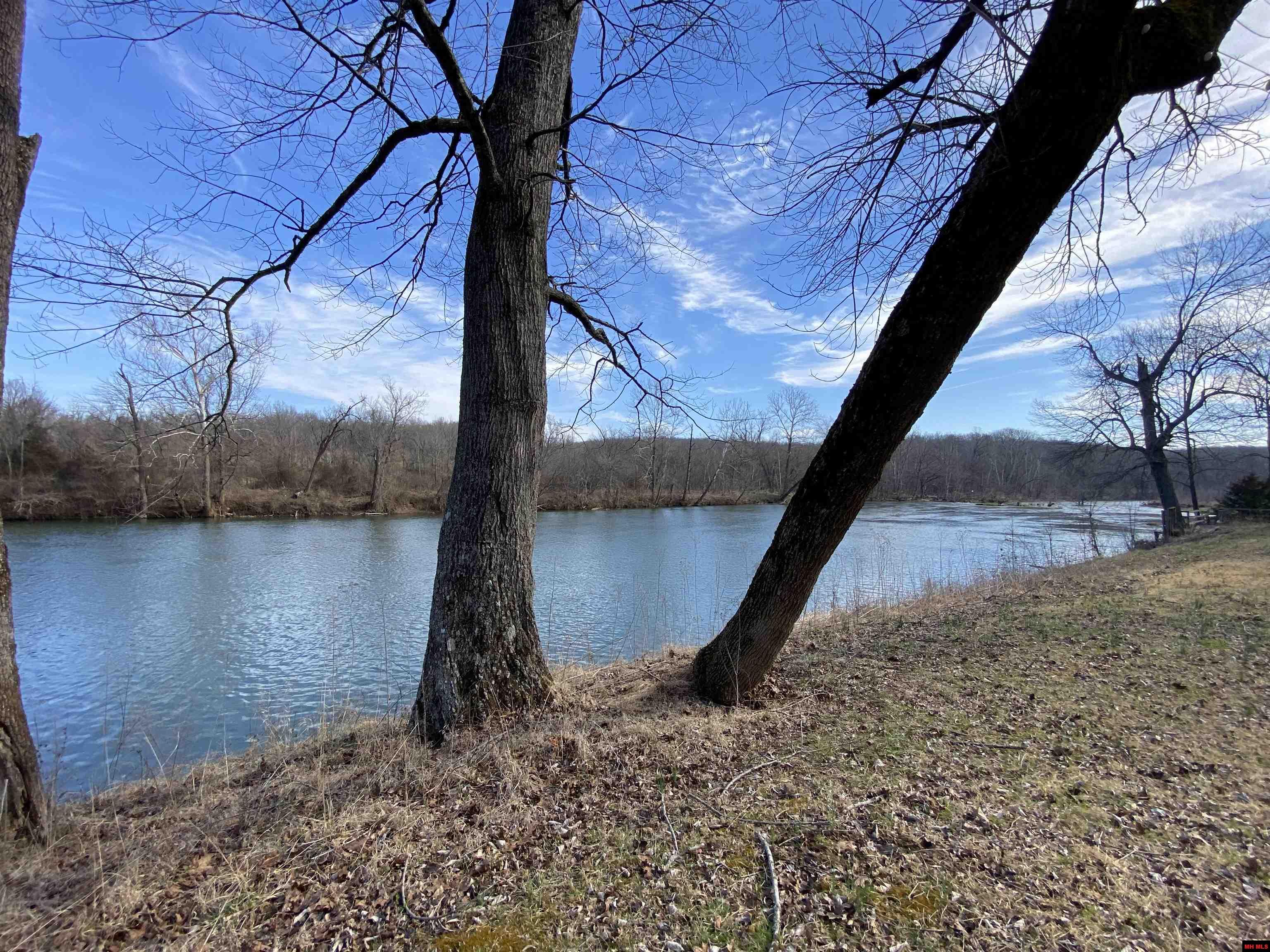 001-00496-000 Riverglen Terrace