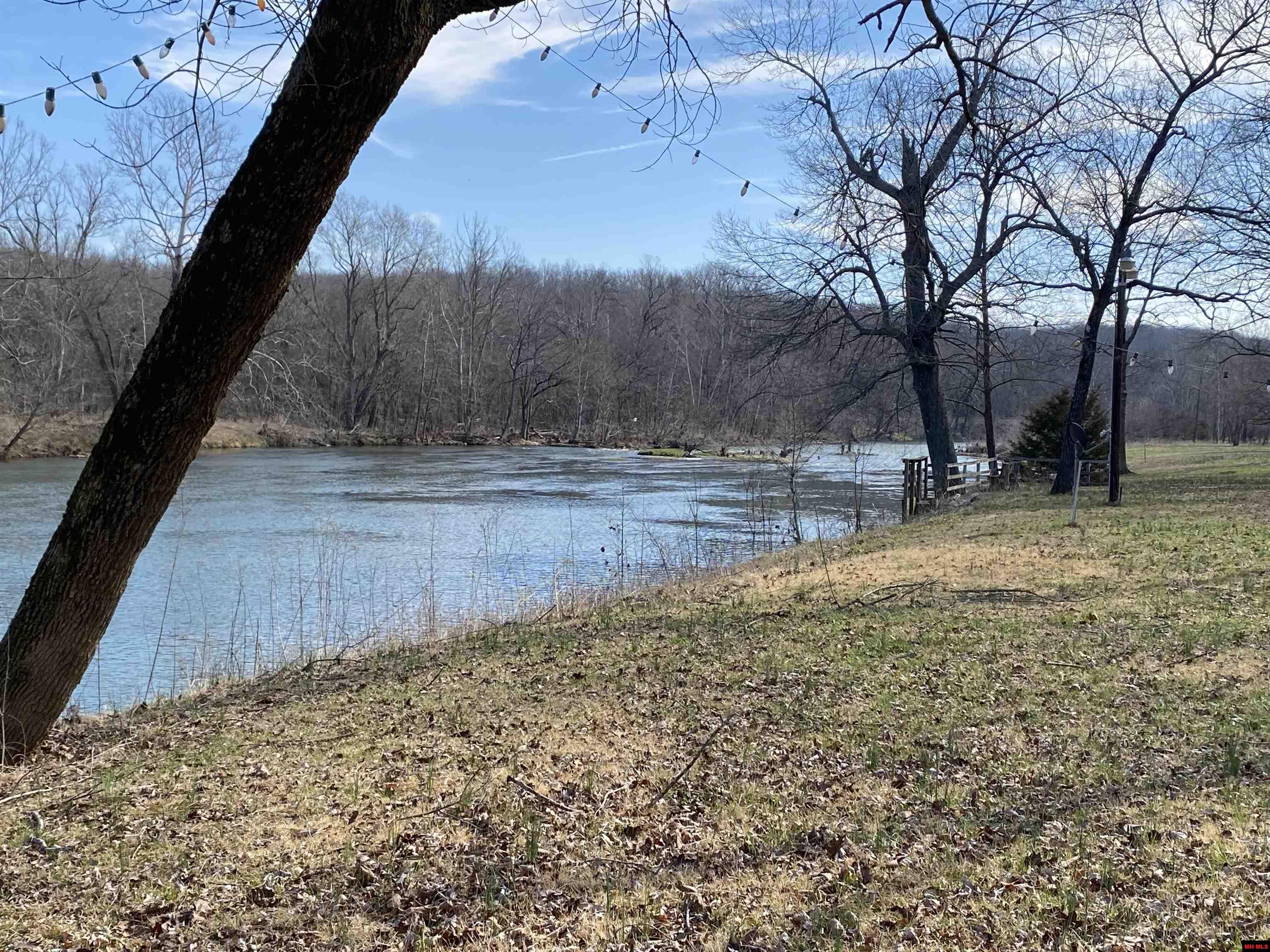 001-00496-000 Riverglen Terrace