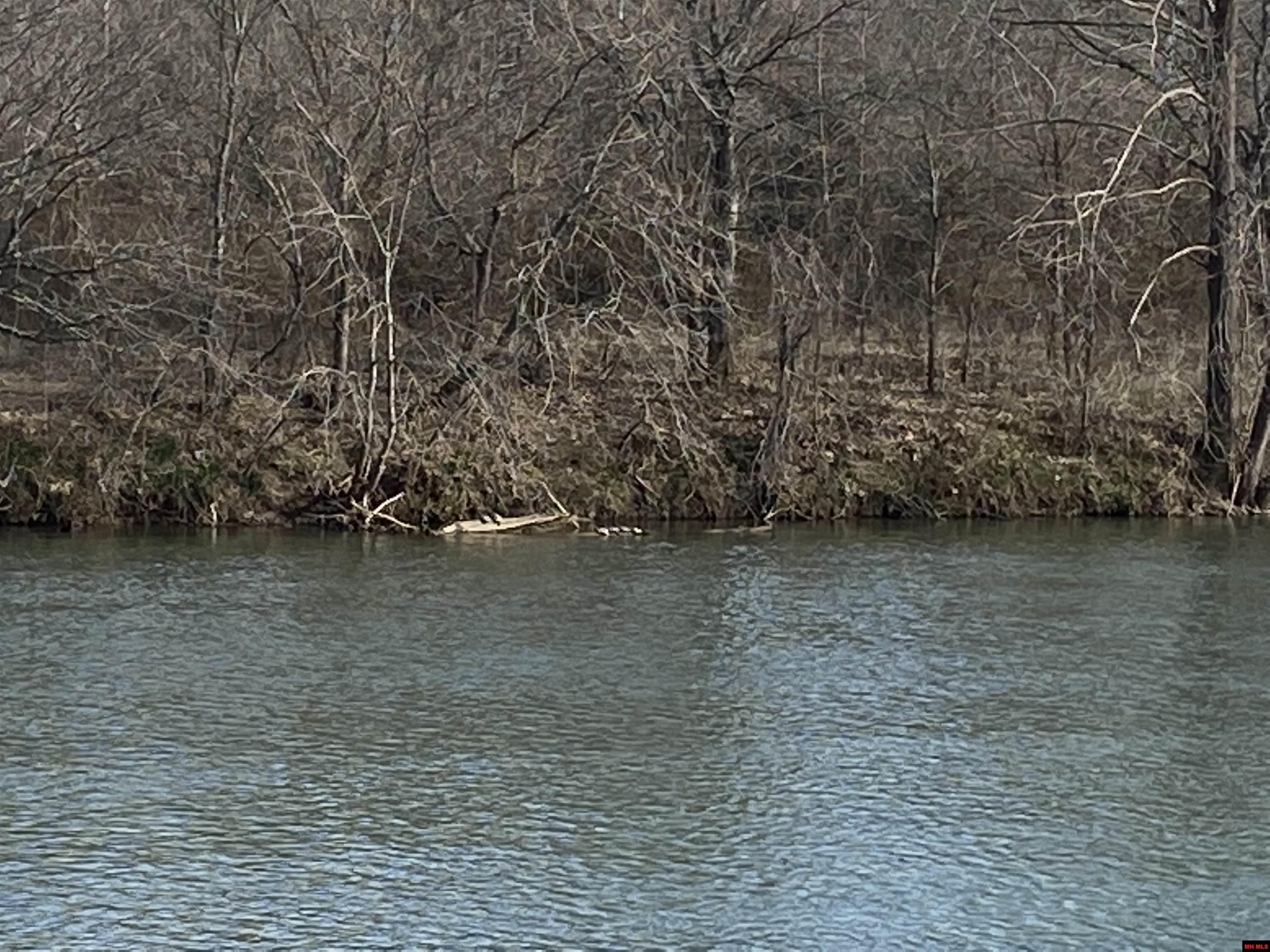 001-00496-000 Riverglen Terrace