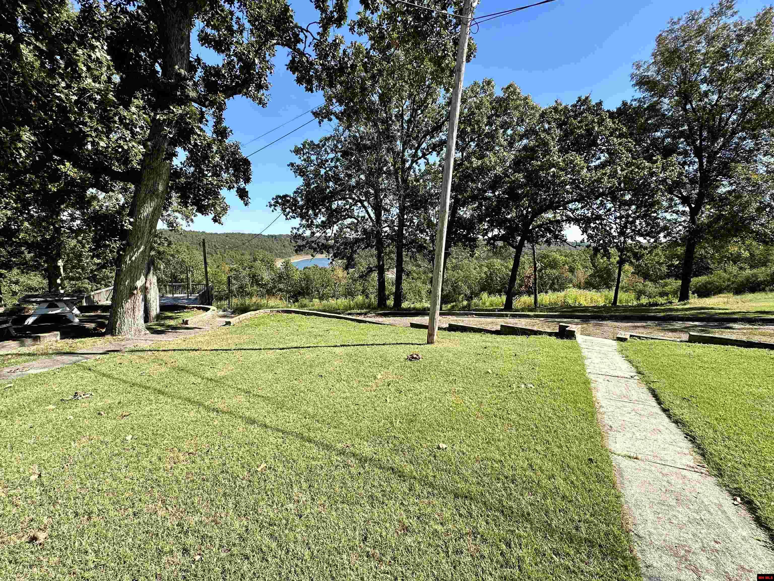 887 Howard Creek Road