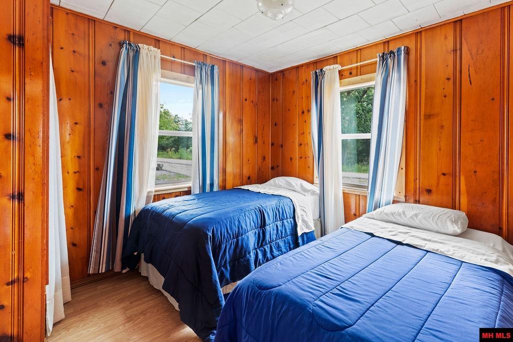 887 Howard Creek Road