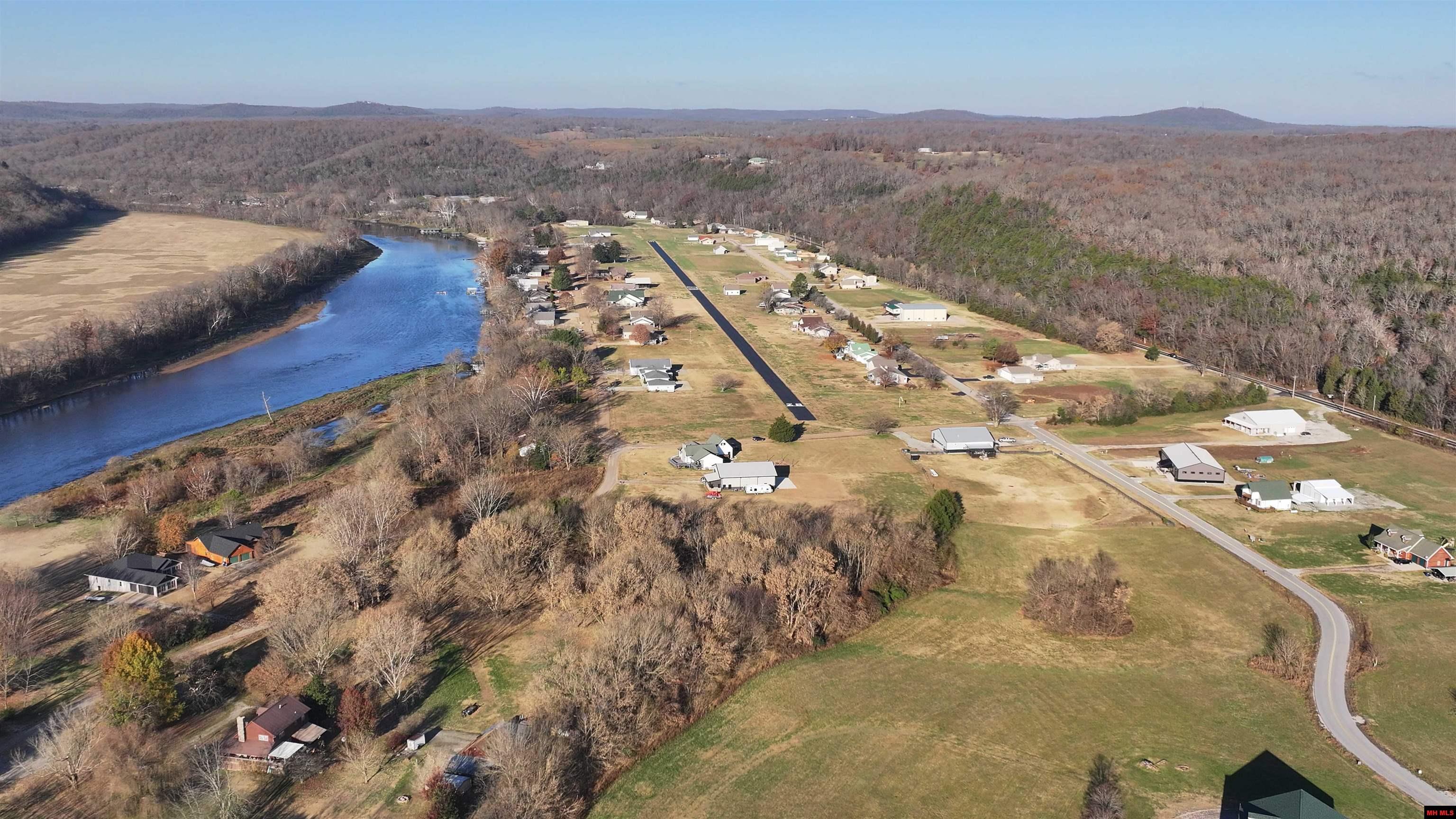 002-11211-000 Trophy Court