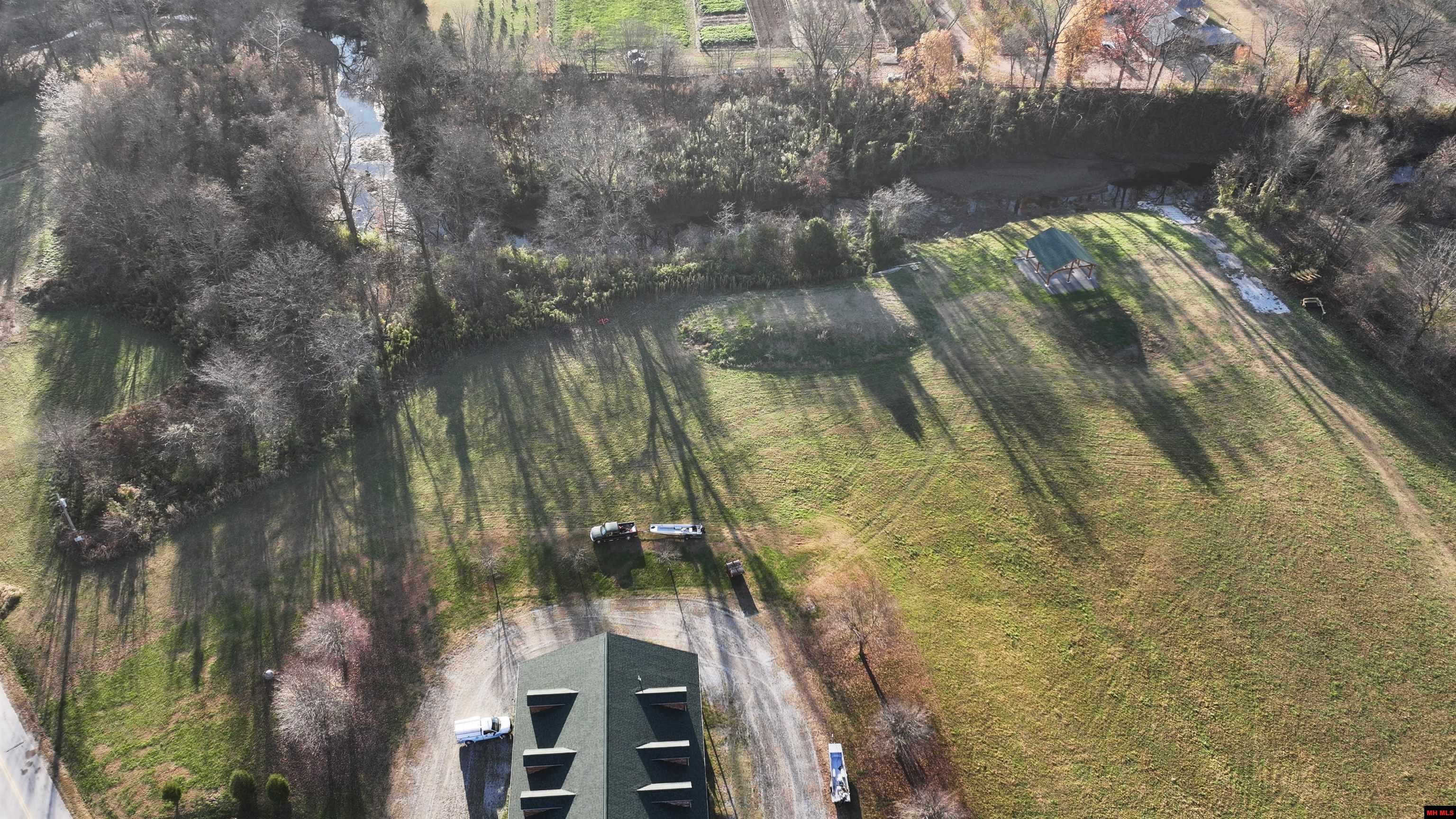 227 TROPHY COURT Cotter, AR