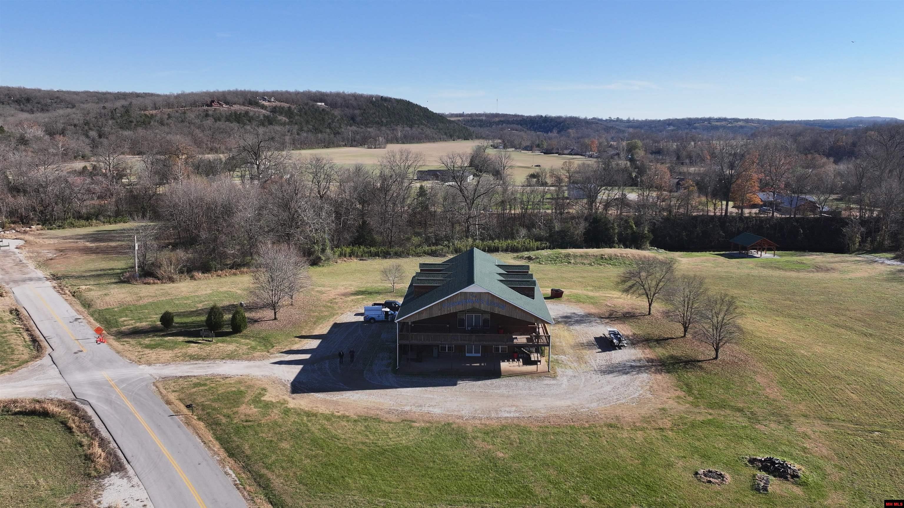 227 TROPHY COURT Cotter, AR