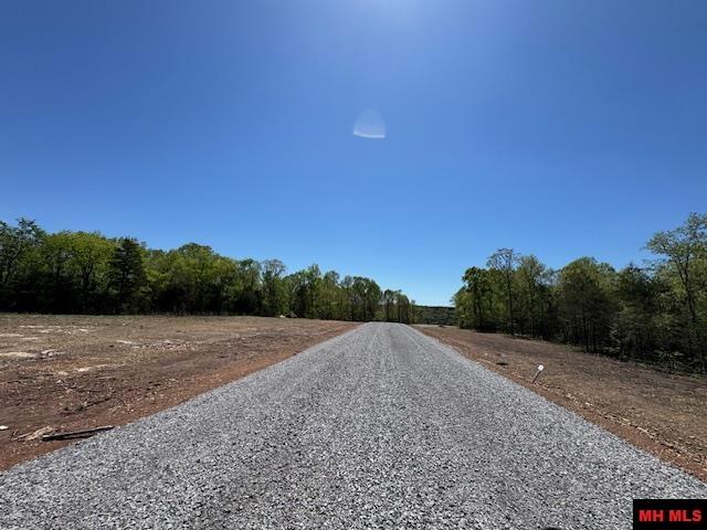 Tract 7 Hwy 201 North