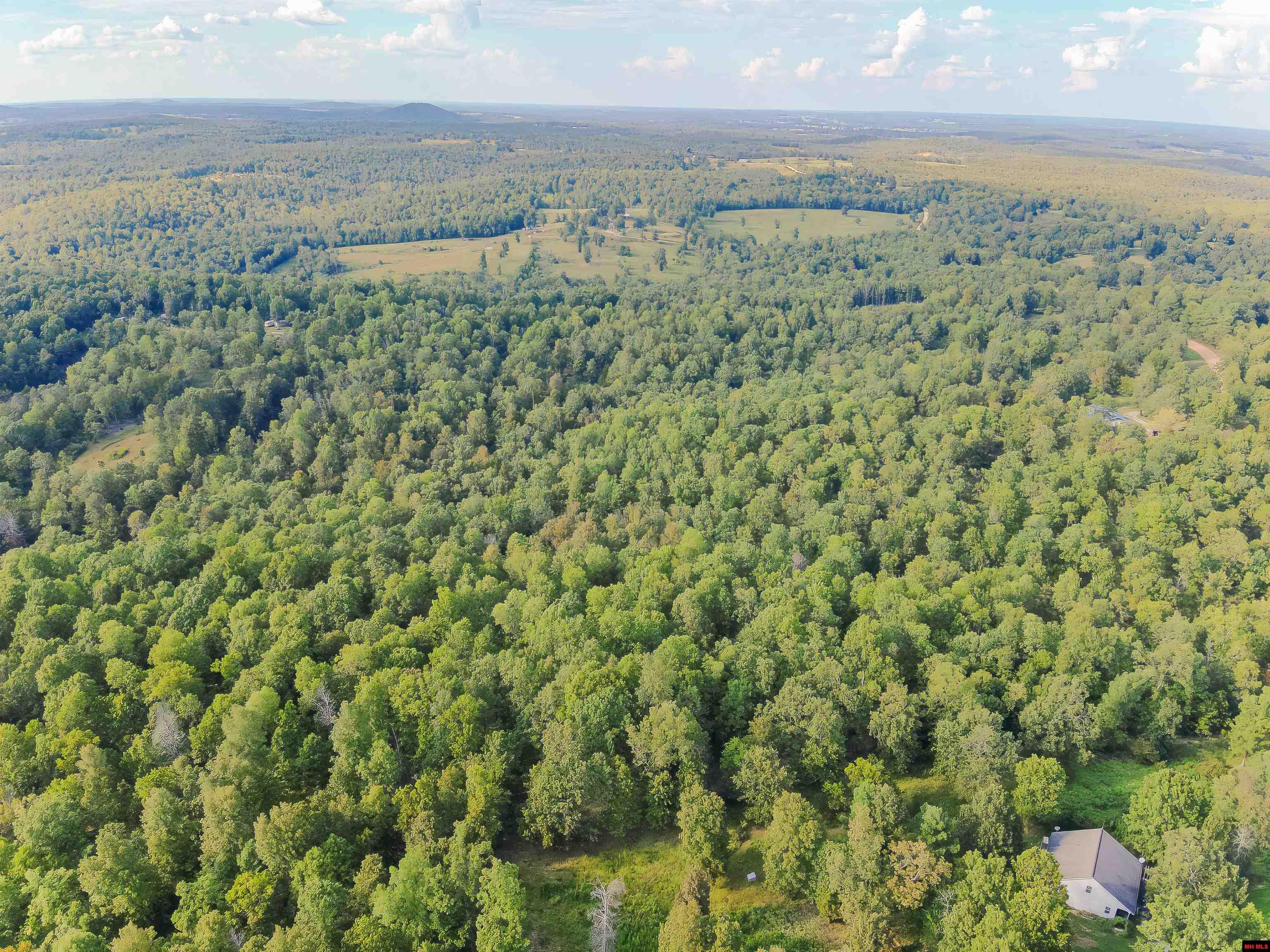 001-05099-000 Young Road