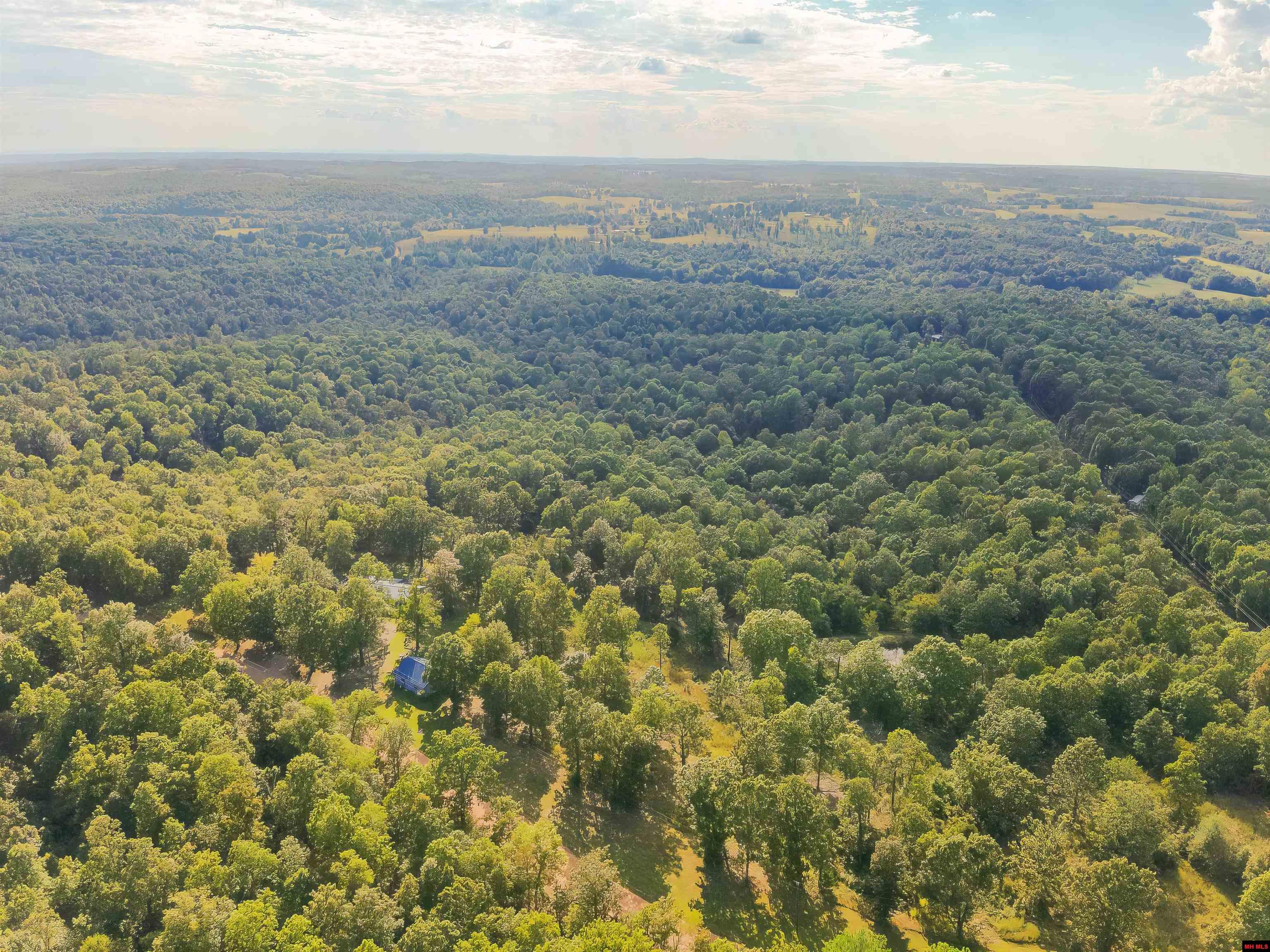 001-05099-000 Young Road