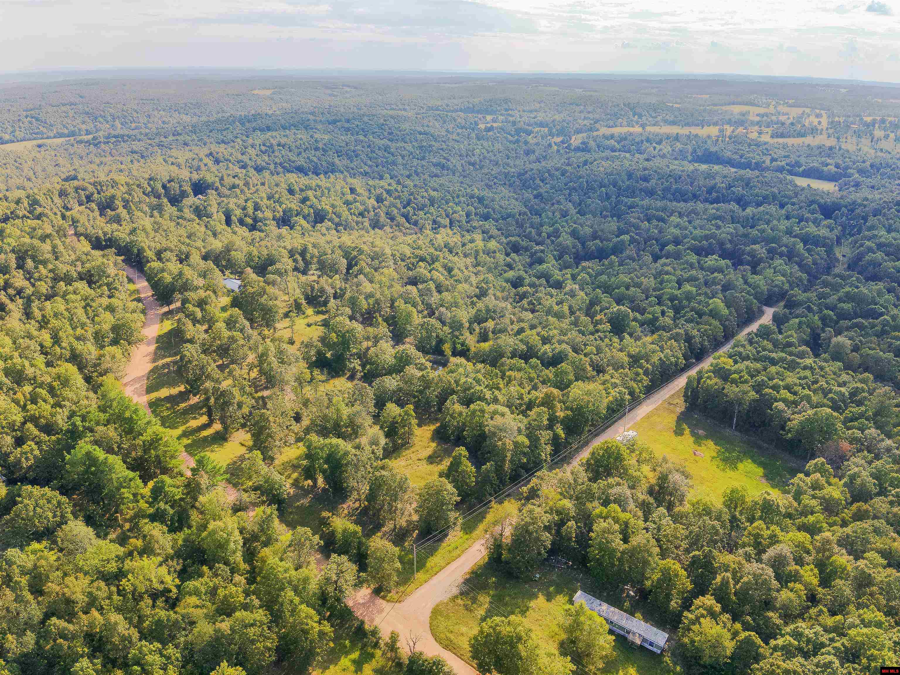 001-05099-000 Young Road