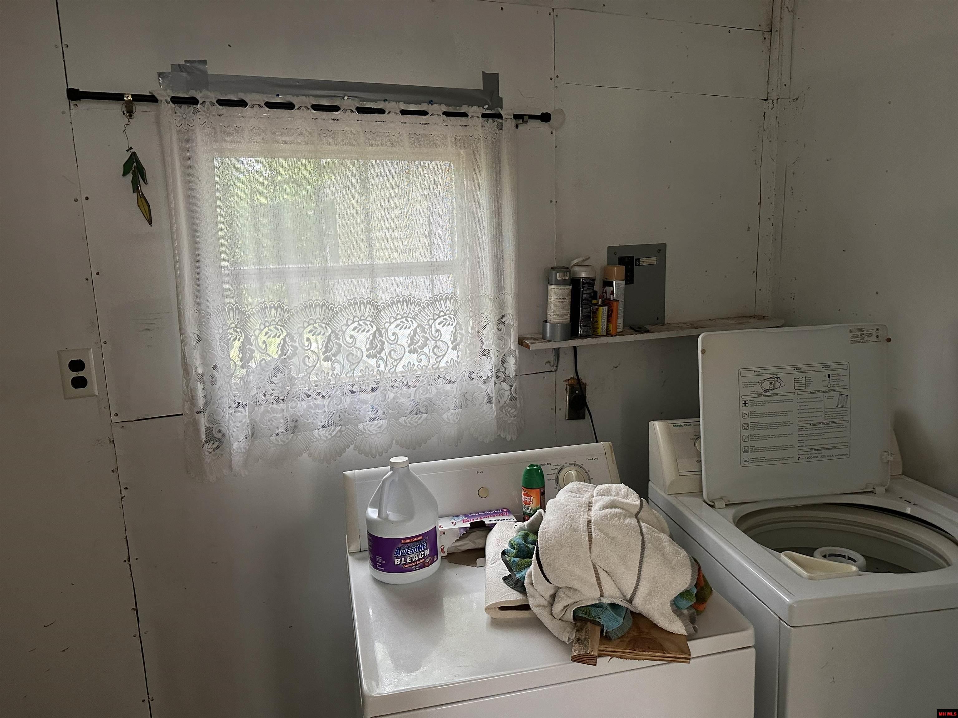 105 HICKORY STREET Bull Shoals, AR