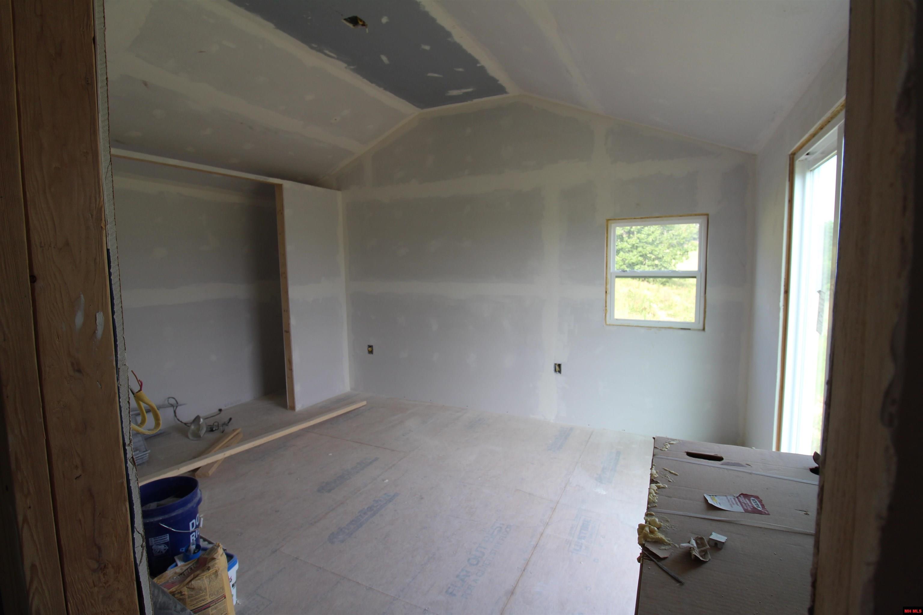 320624000000001 Hwy 137