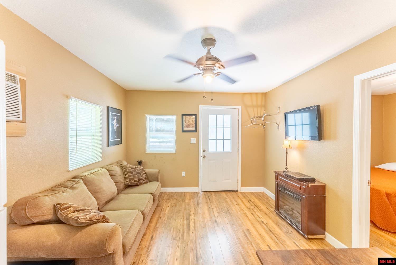 2325 FOUT ROAD Gamaliel, AR