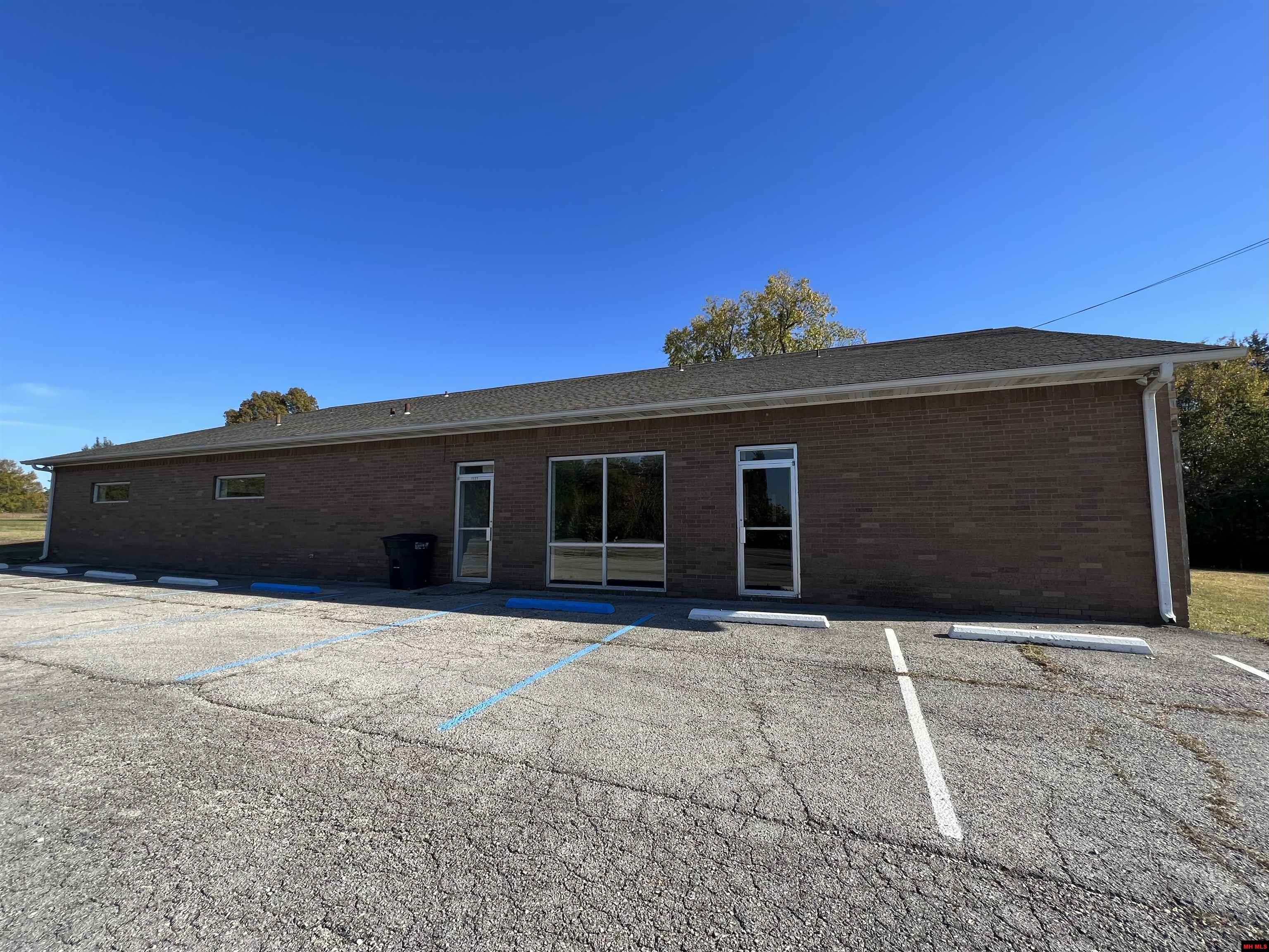 1177 HWY 62 Cotter, AR