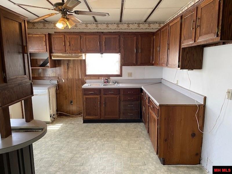 5151 HWY 62 EAST Mountain Home, AR