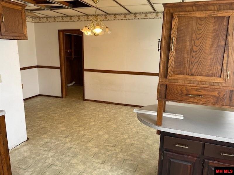 5151 HWY 62 EAST Mountain Home, AR