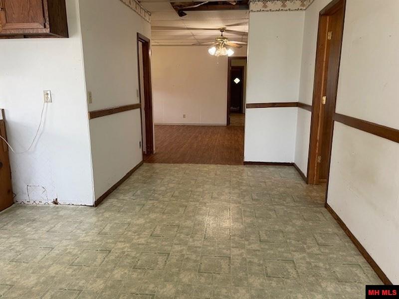 5151 HWY 62 EAST Mountain Home, AR