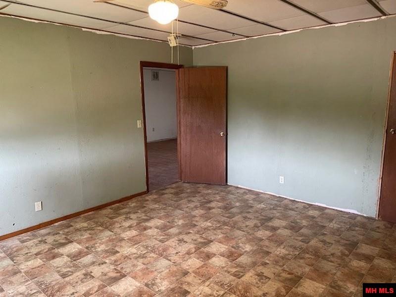 5151 HWY 62 EAST Mountain Home, AR