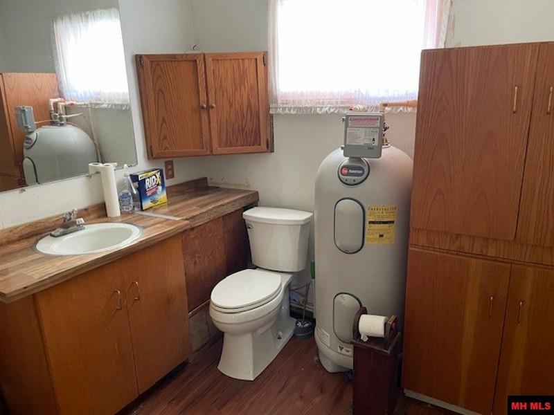 5151 HWY 62 EAST Mountain Home, AR