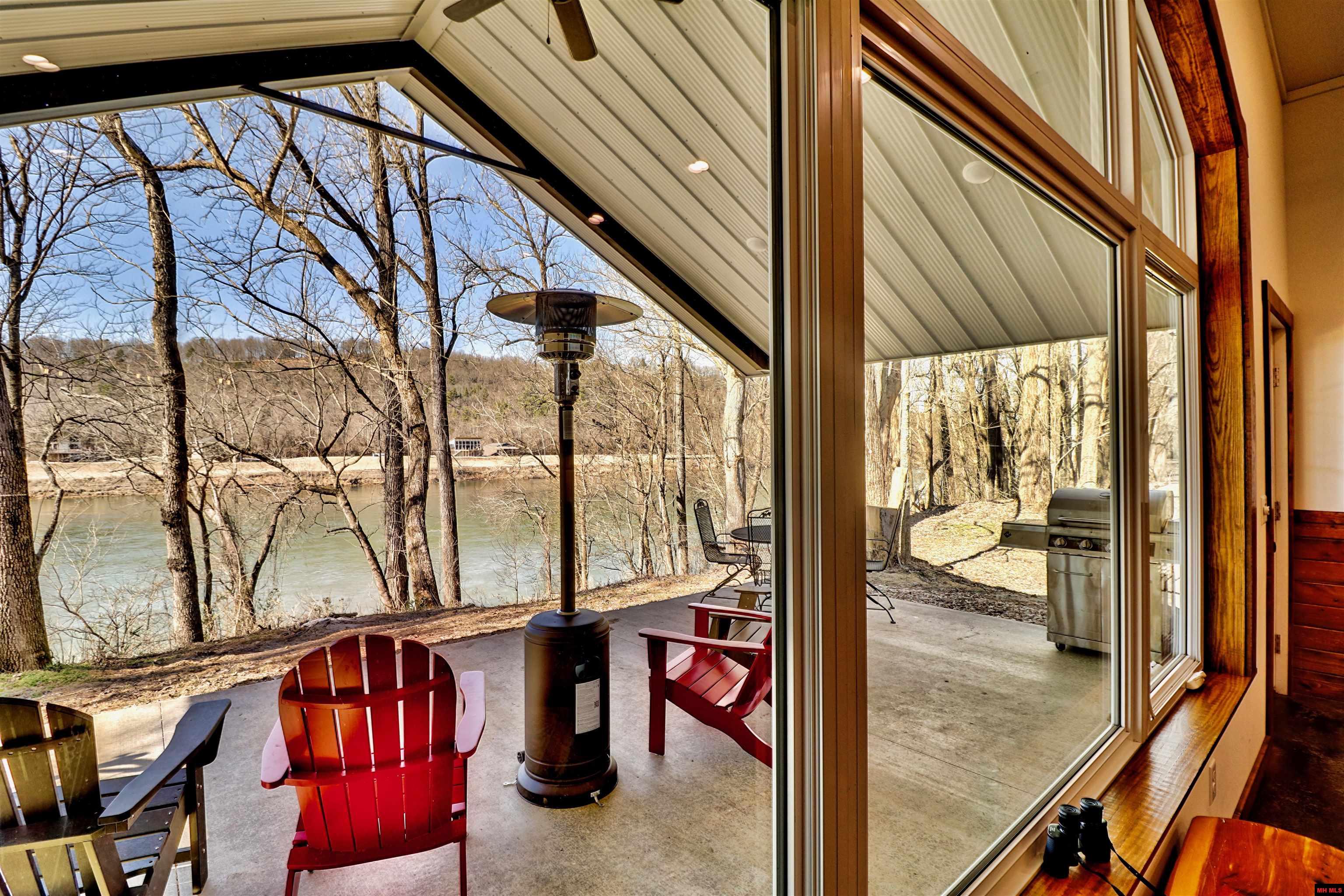 2891 SHIPPS DRIVE Norfork, AR