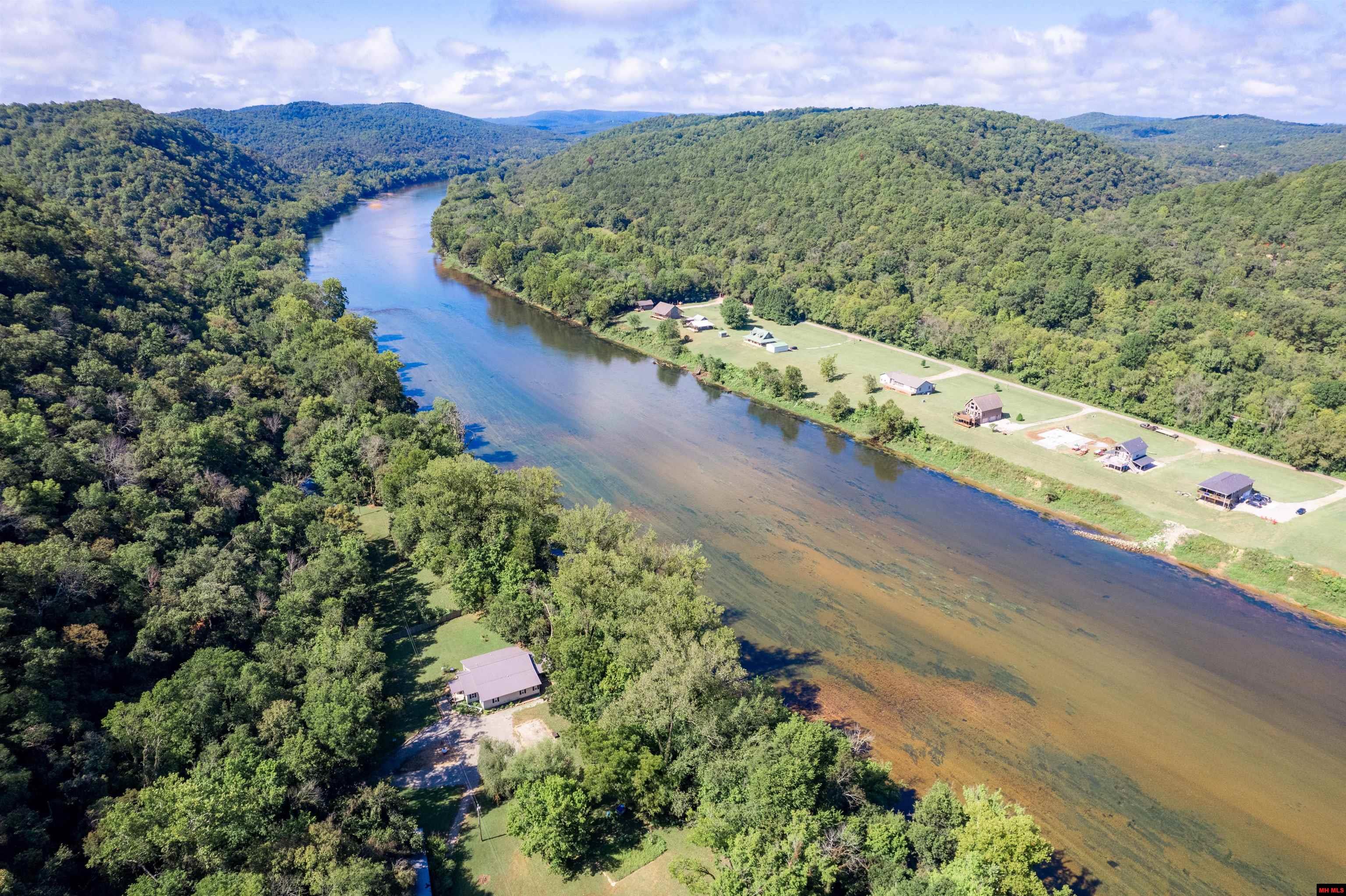 2891 SHIPPS DRIVE Norfork, AR