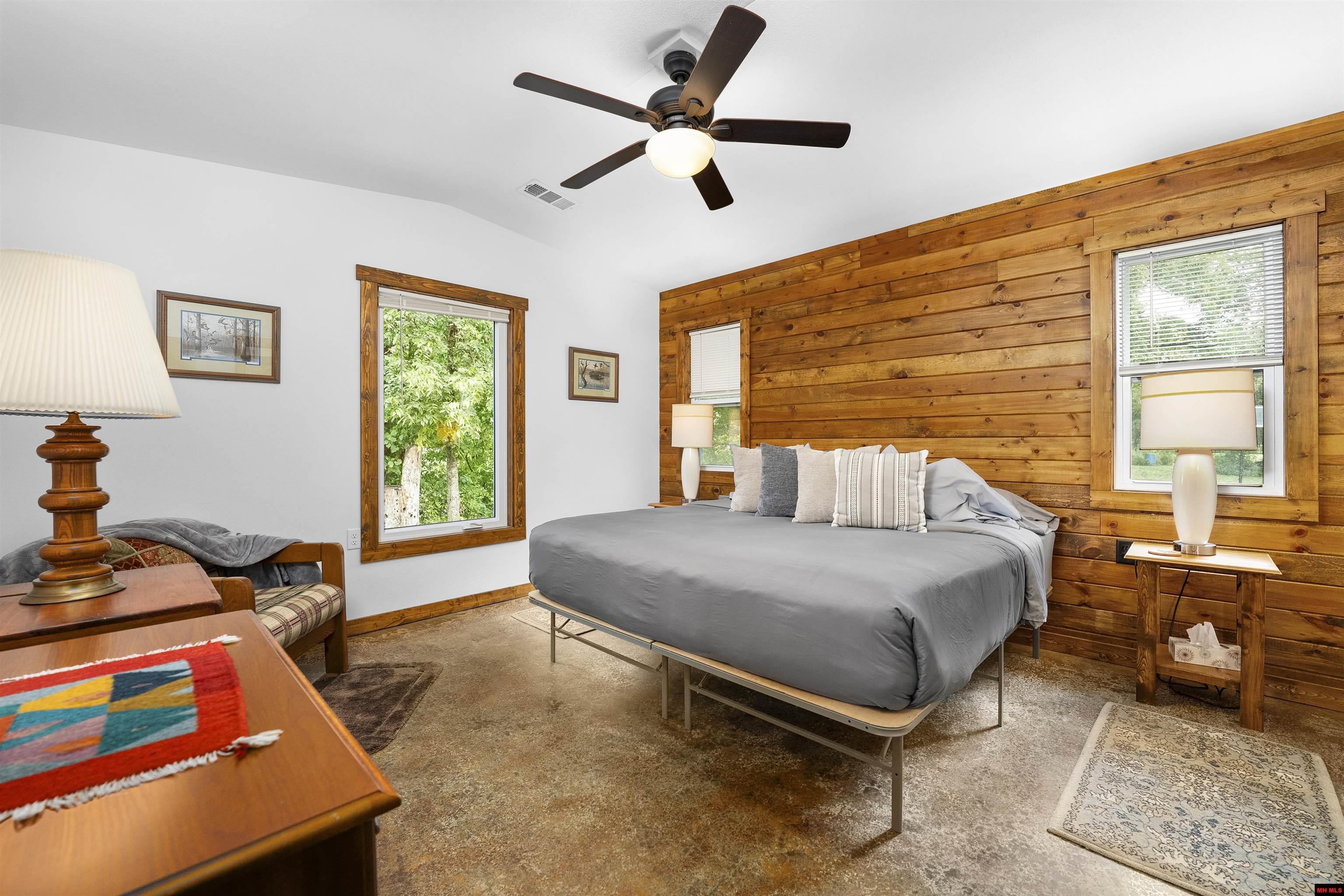 2891 SHIPPS DRIVE Norfork, AR