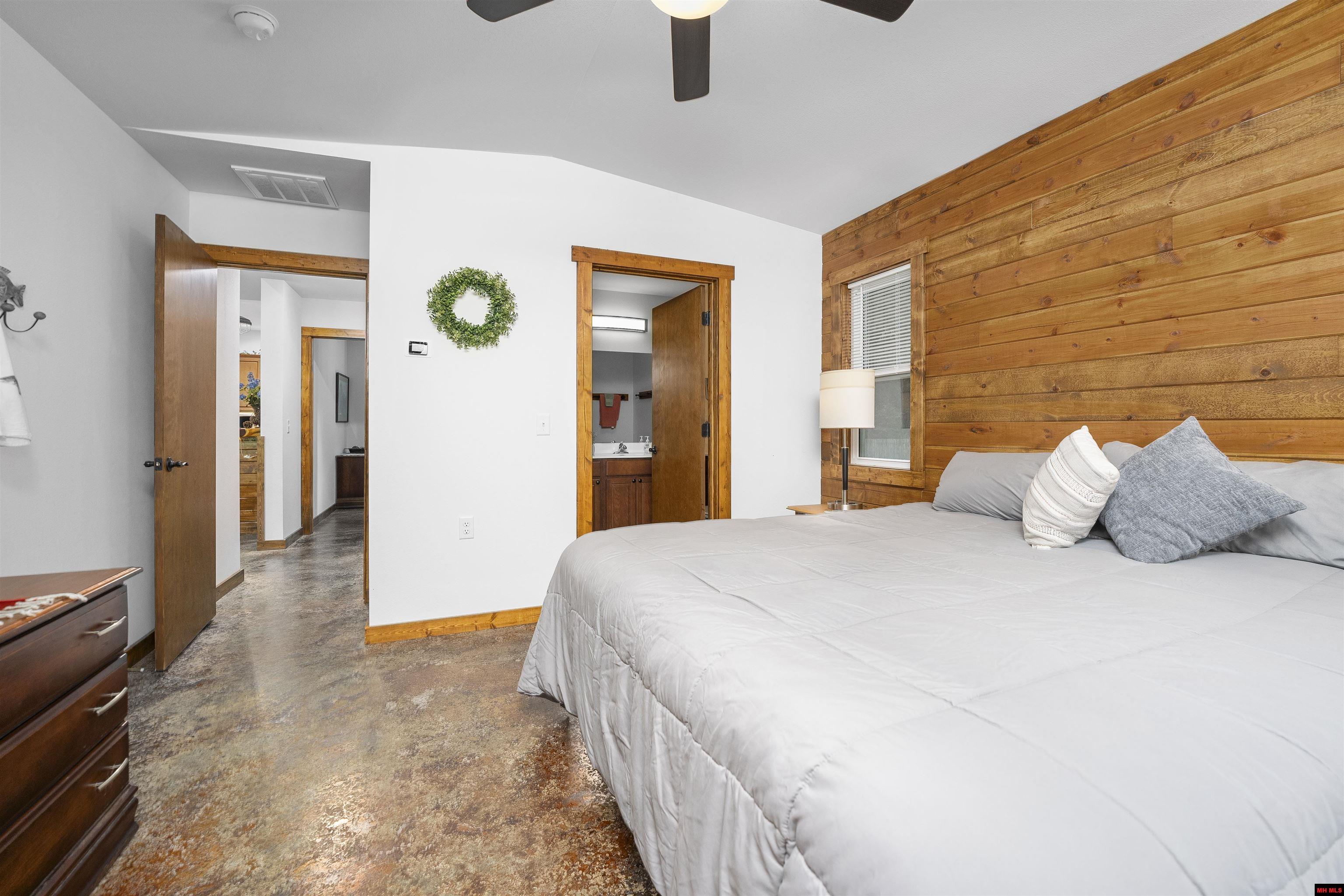 2891 SHIPPS DRIVE Norfork, AR