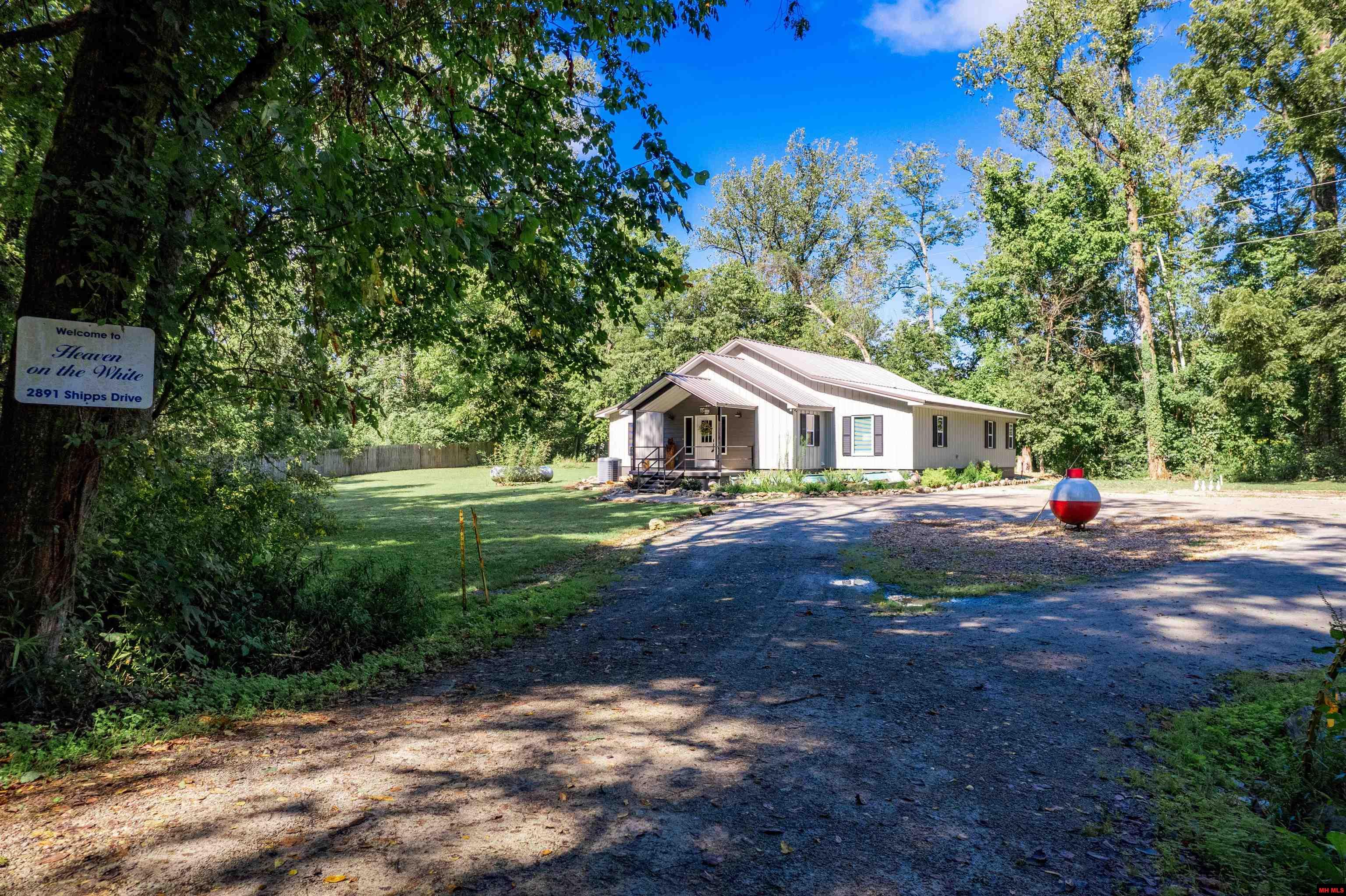 2891 SHIPPS DRIVE Norfork, AR