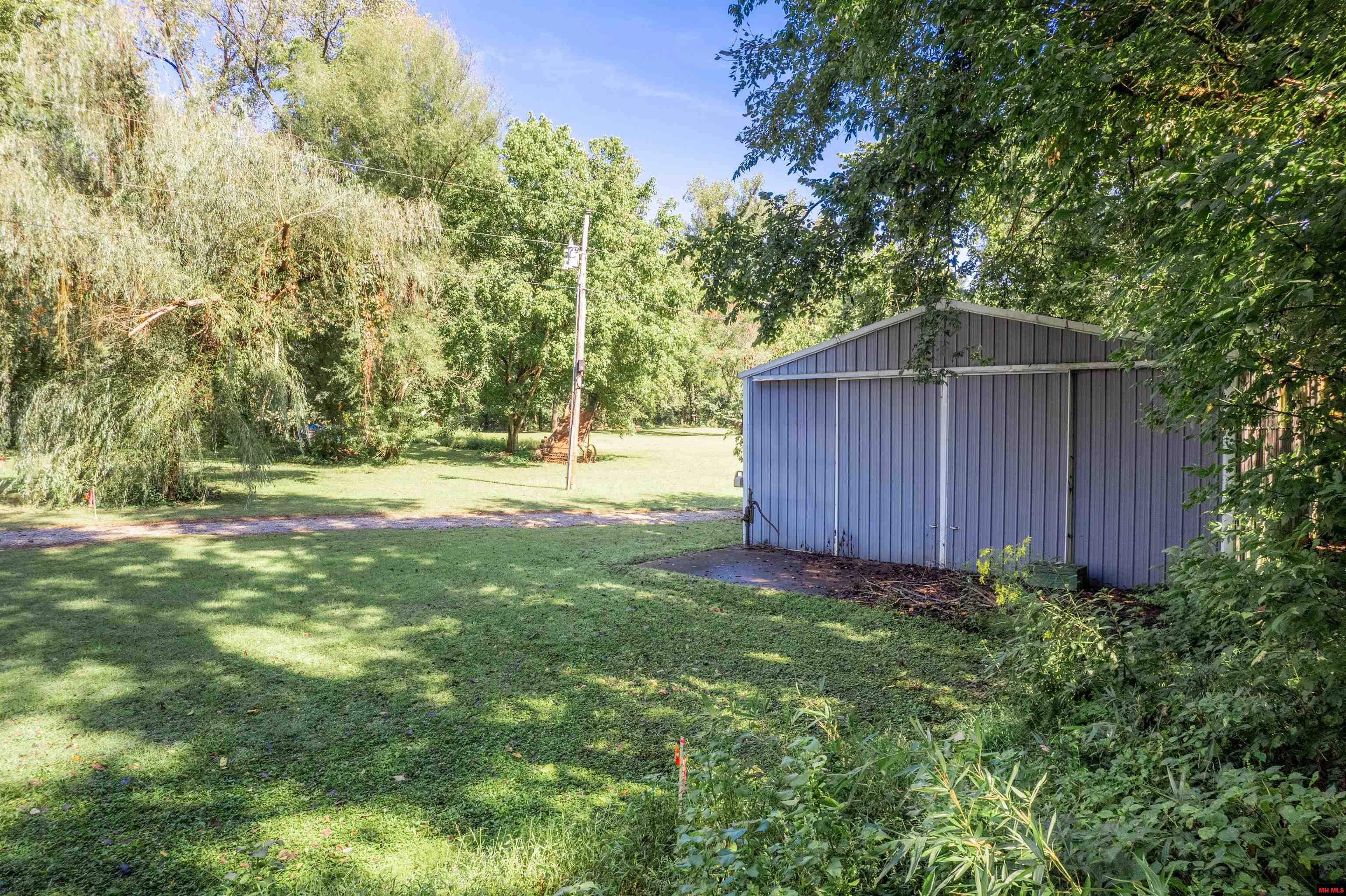 2891 SHIPPS DRIVE Norfork, AR