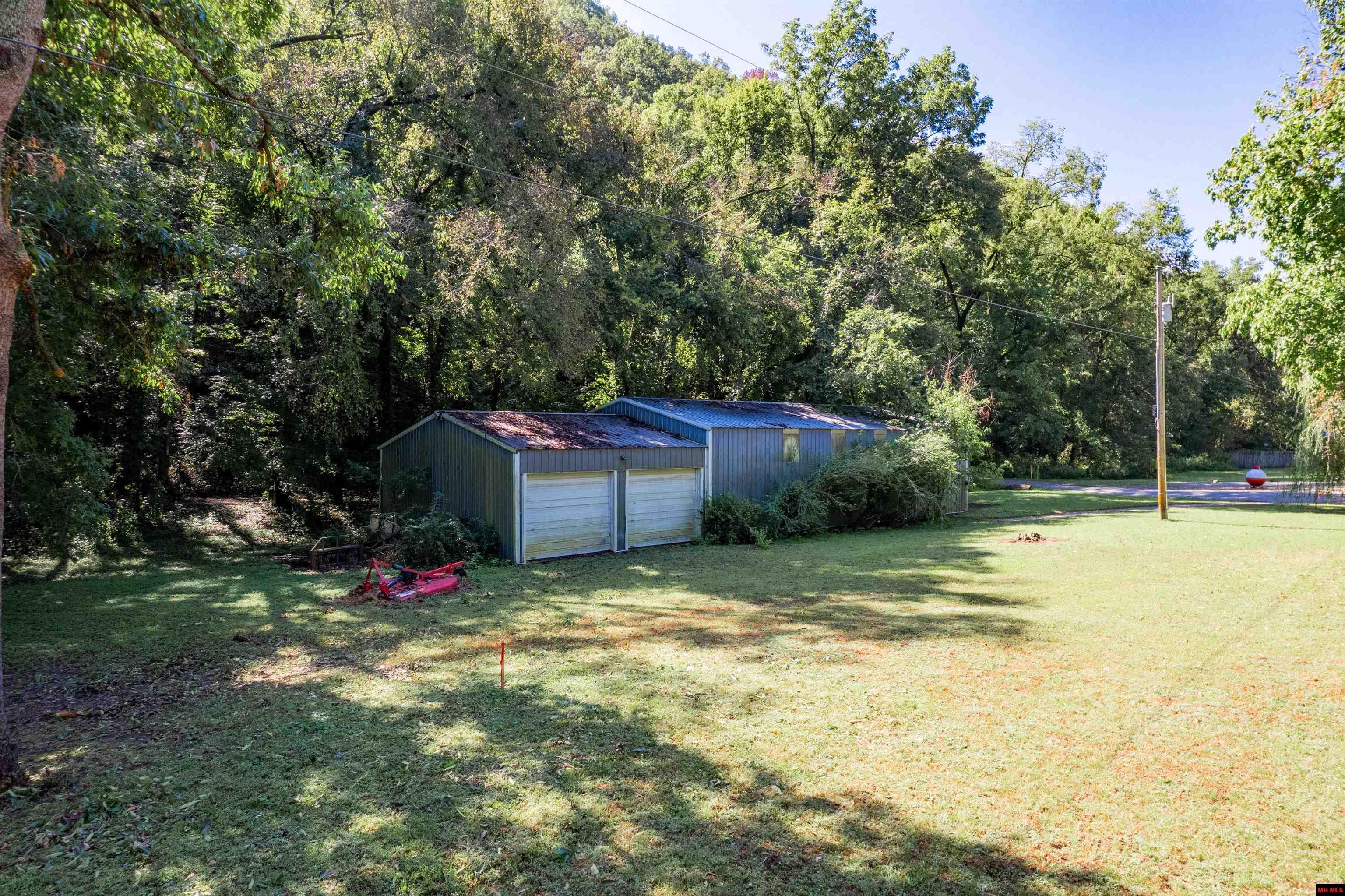 2891 SHIPPS DRIVE Norfork, AR