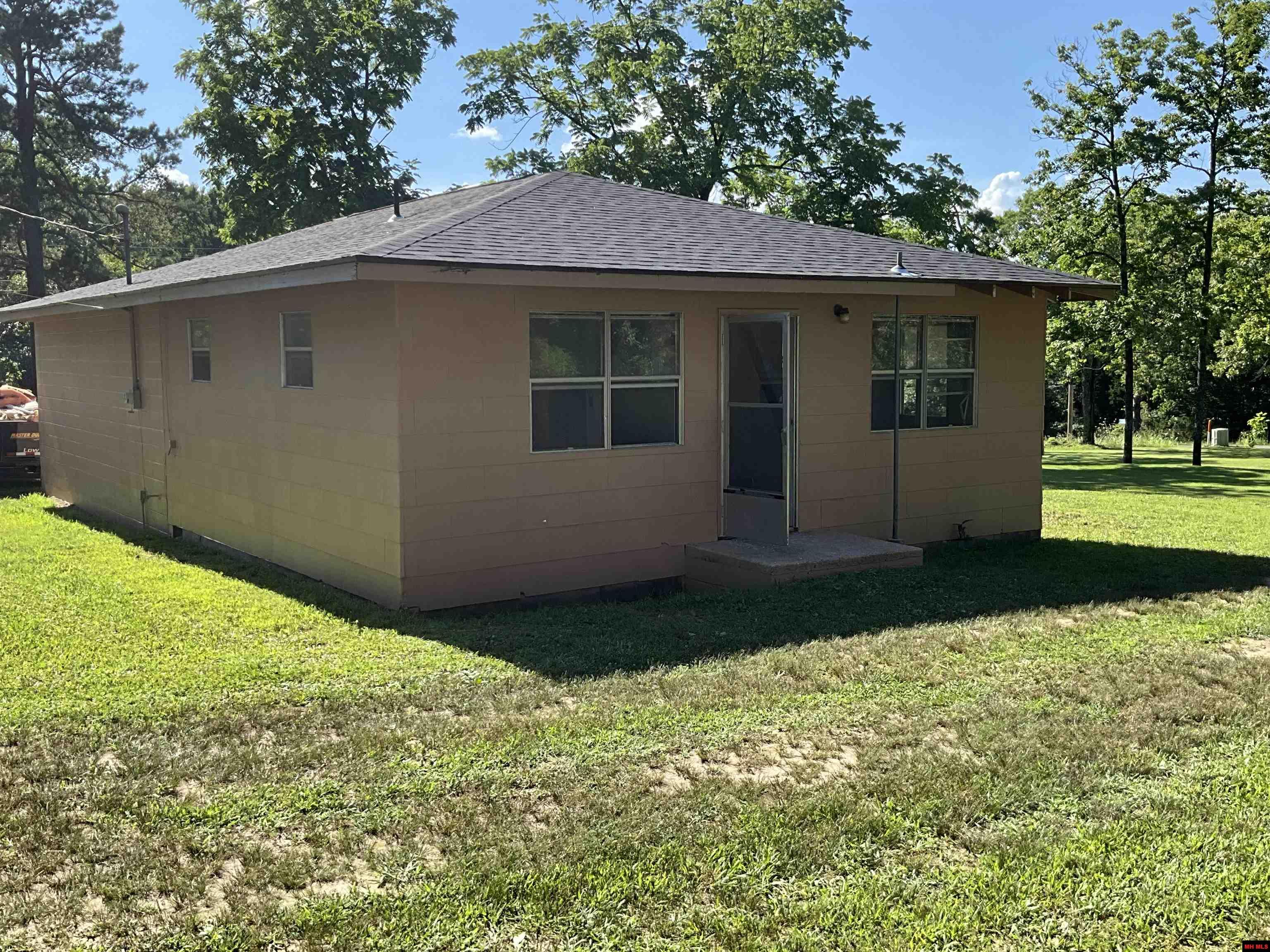 932 & 937 State Hwy Hh