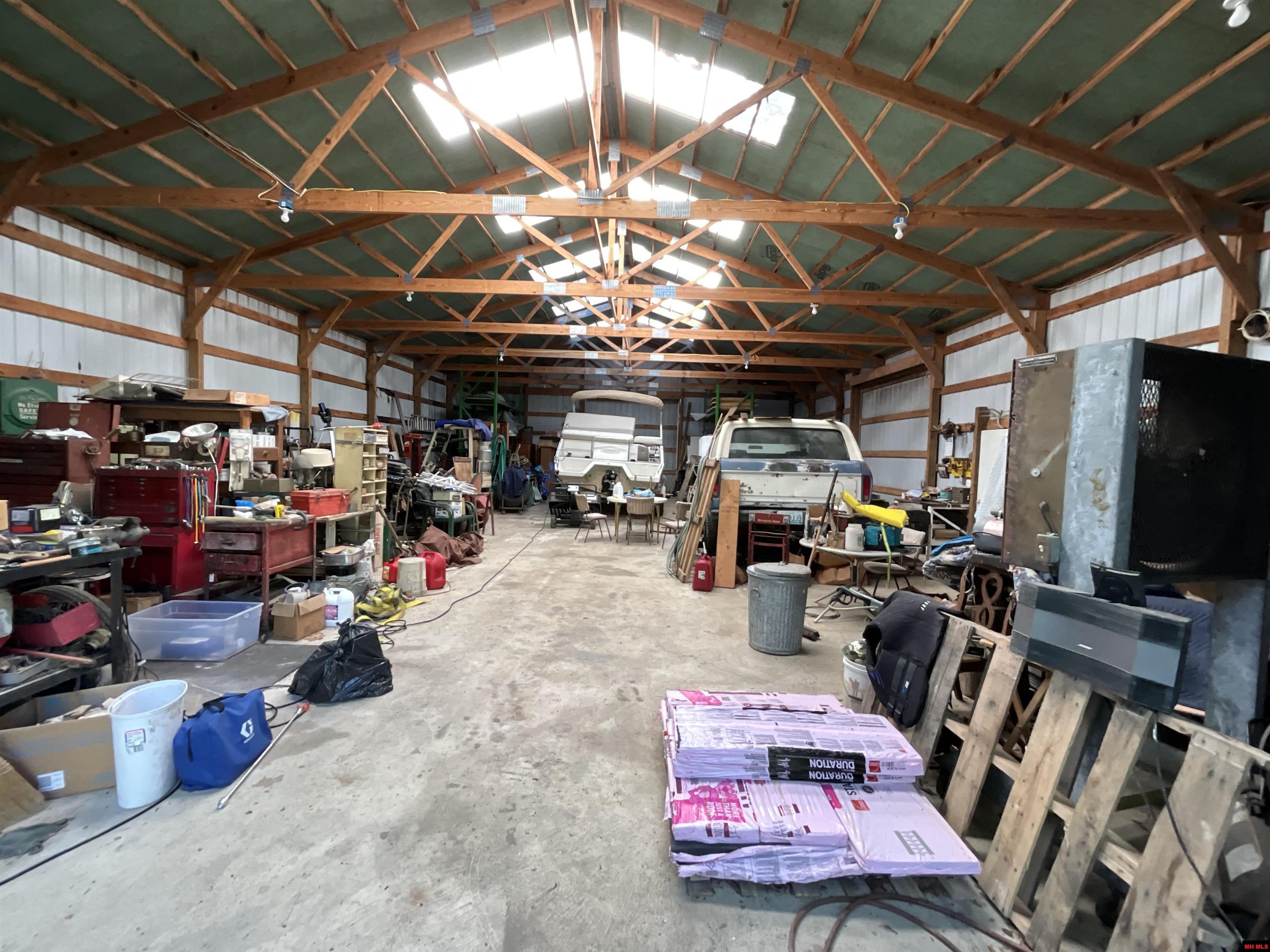 932 & 937 State Hwy Hh