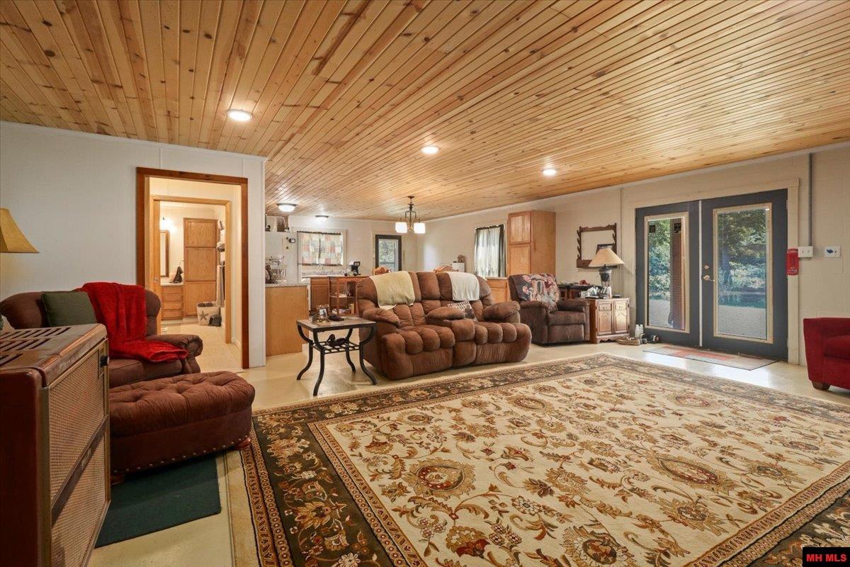 158 Clay 125 Rd Mc 125