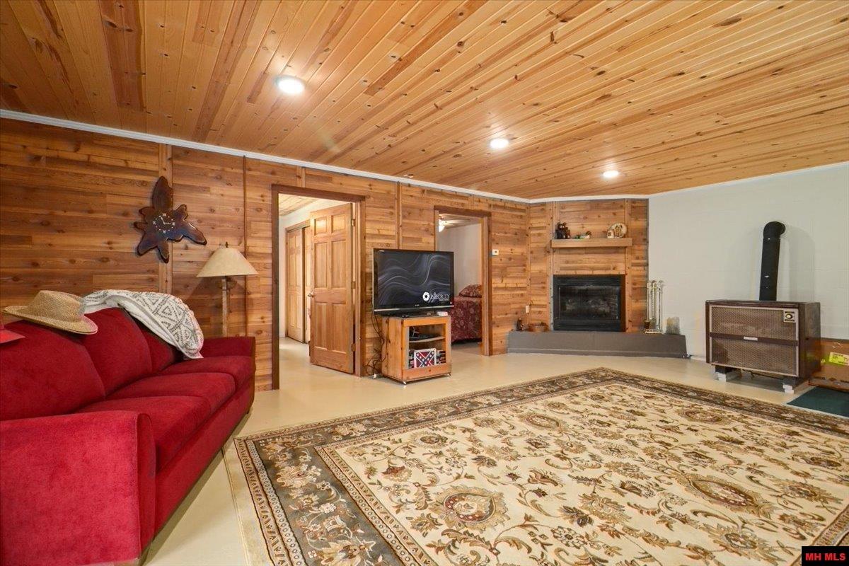 158 Clay 125 Rd Mc 125