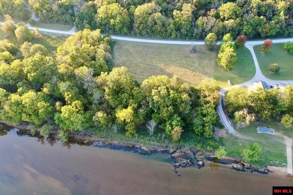 Lot 7 Riverside Drive