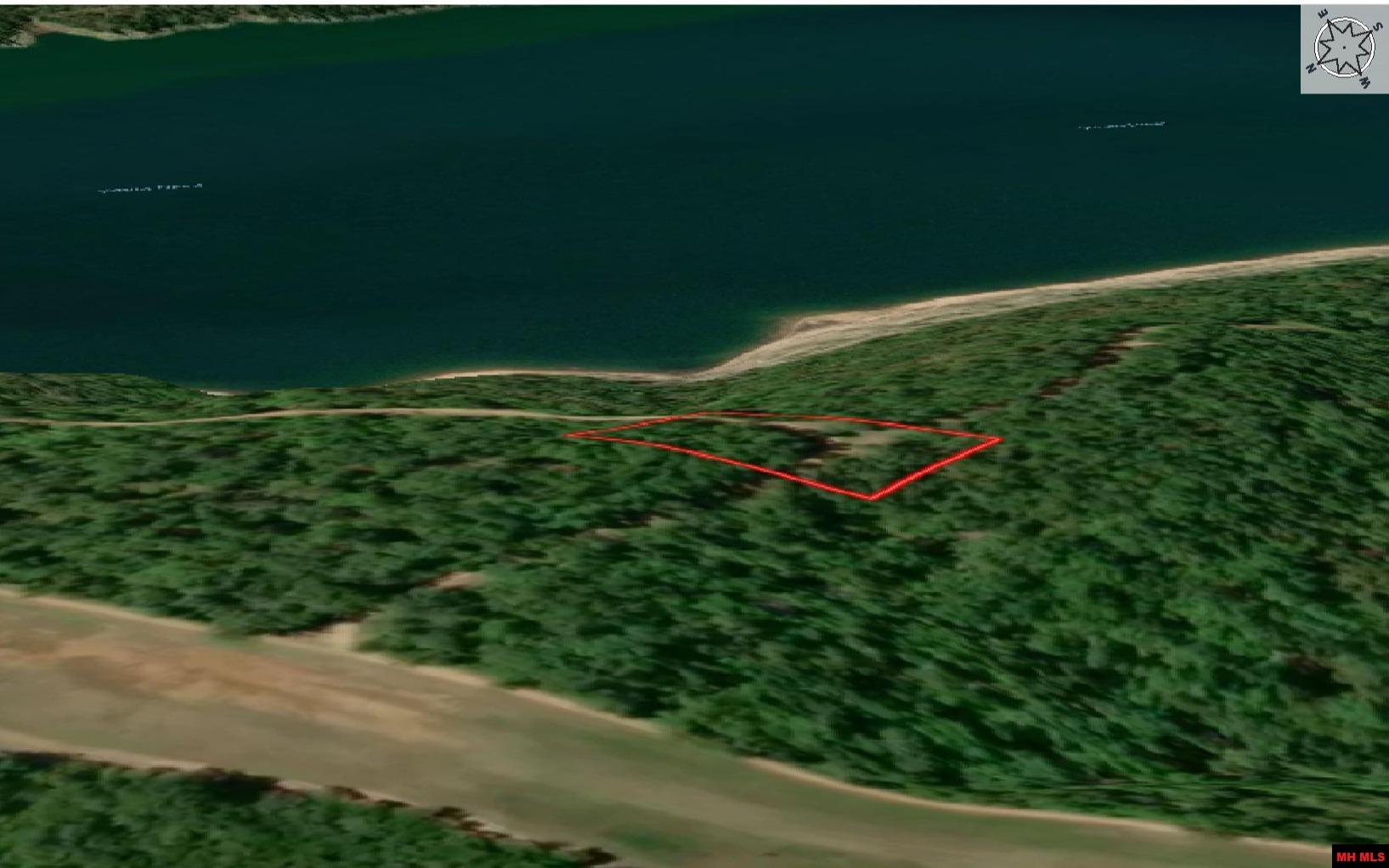 156-00026-000 Blue Lake Drive