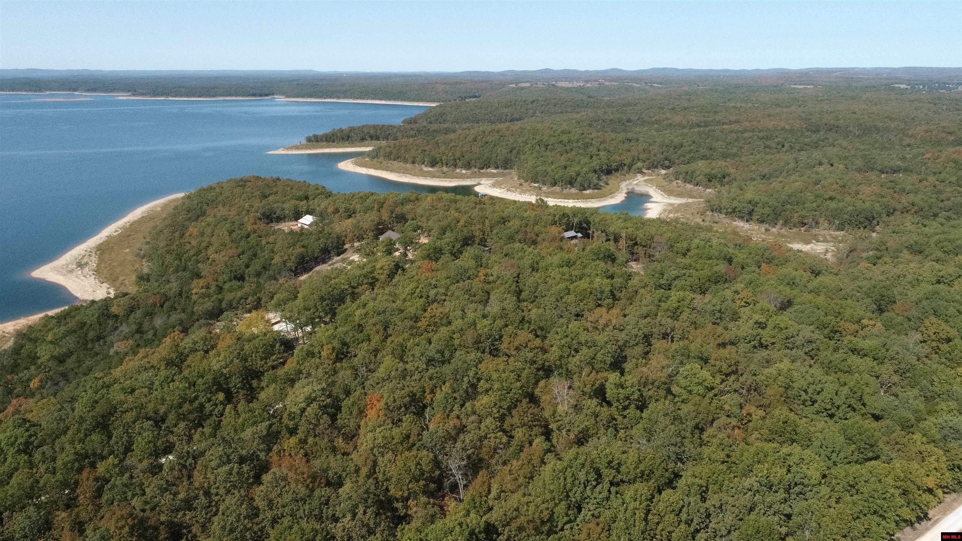 156-00026-000 Blue Lake Drive