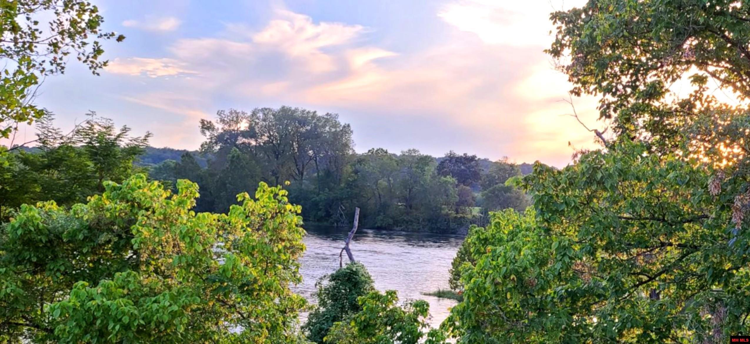 004-04953-003 Sowbug Circle