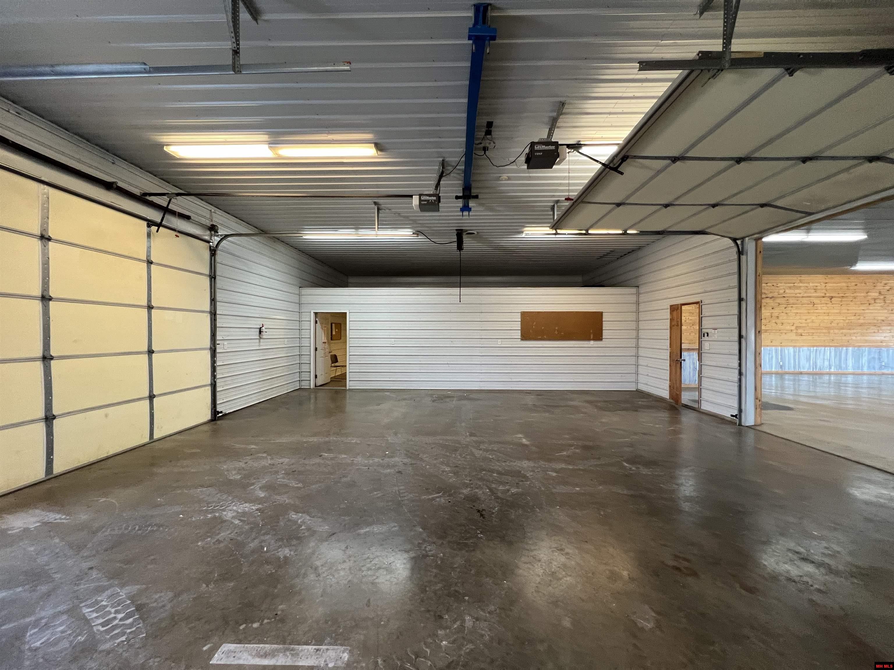 73 CR 842 Henderson, AR