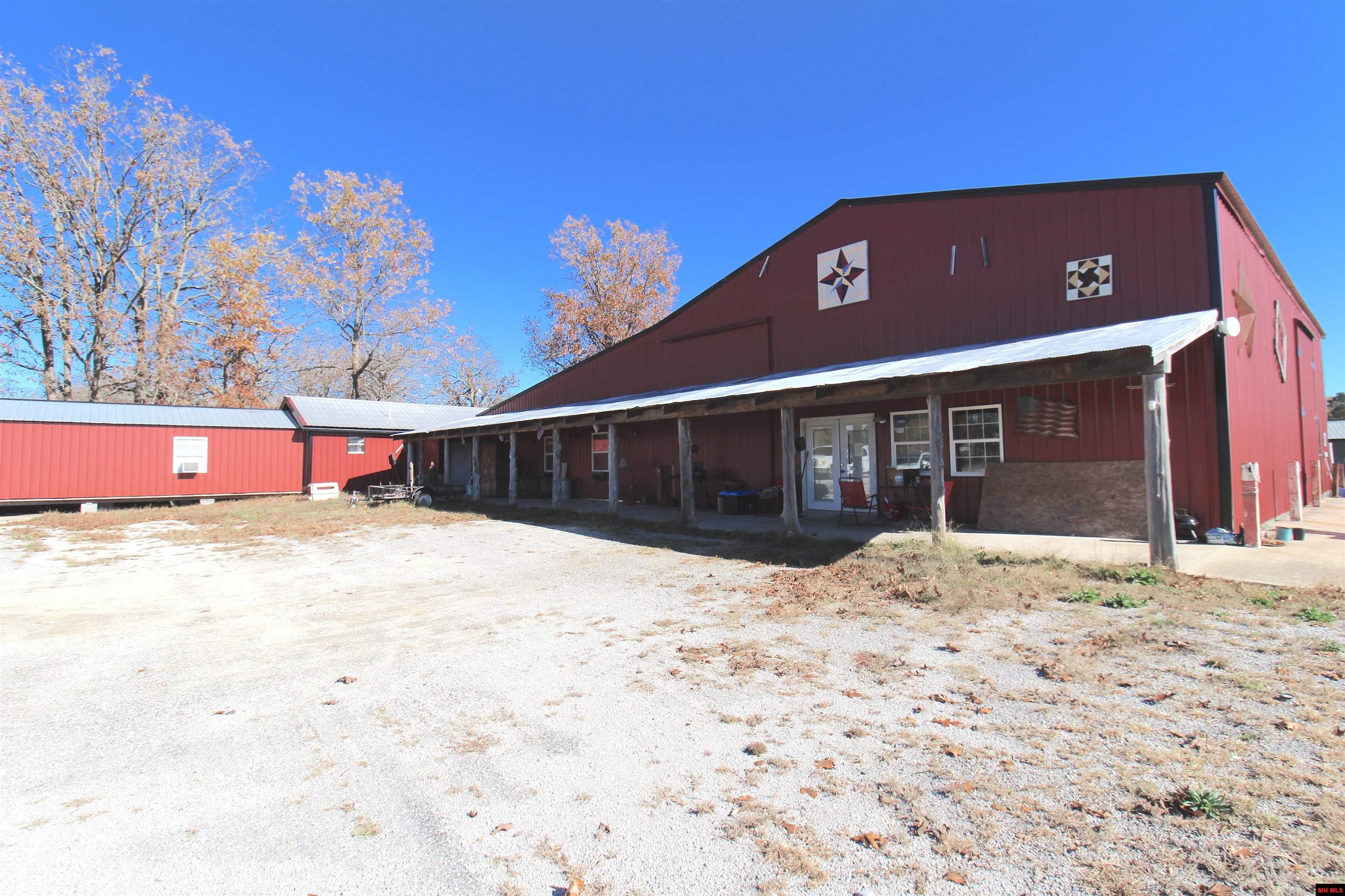 3768 Private Road 1271