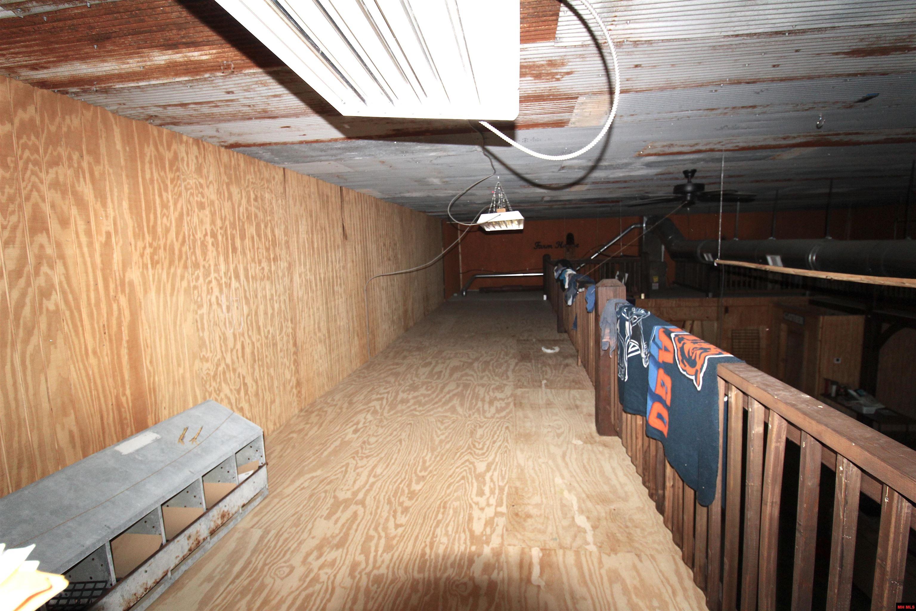 3768 Private Road 1271