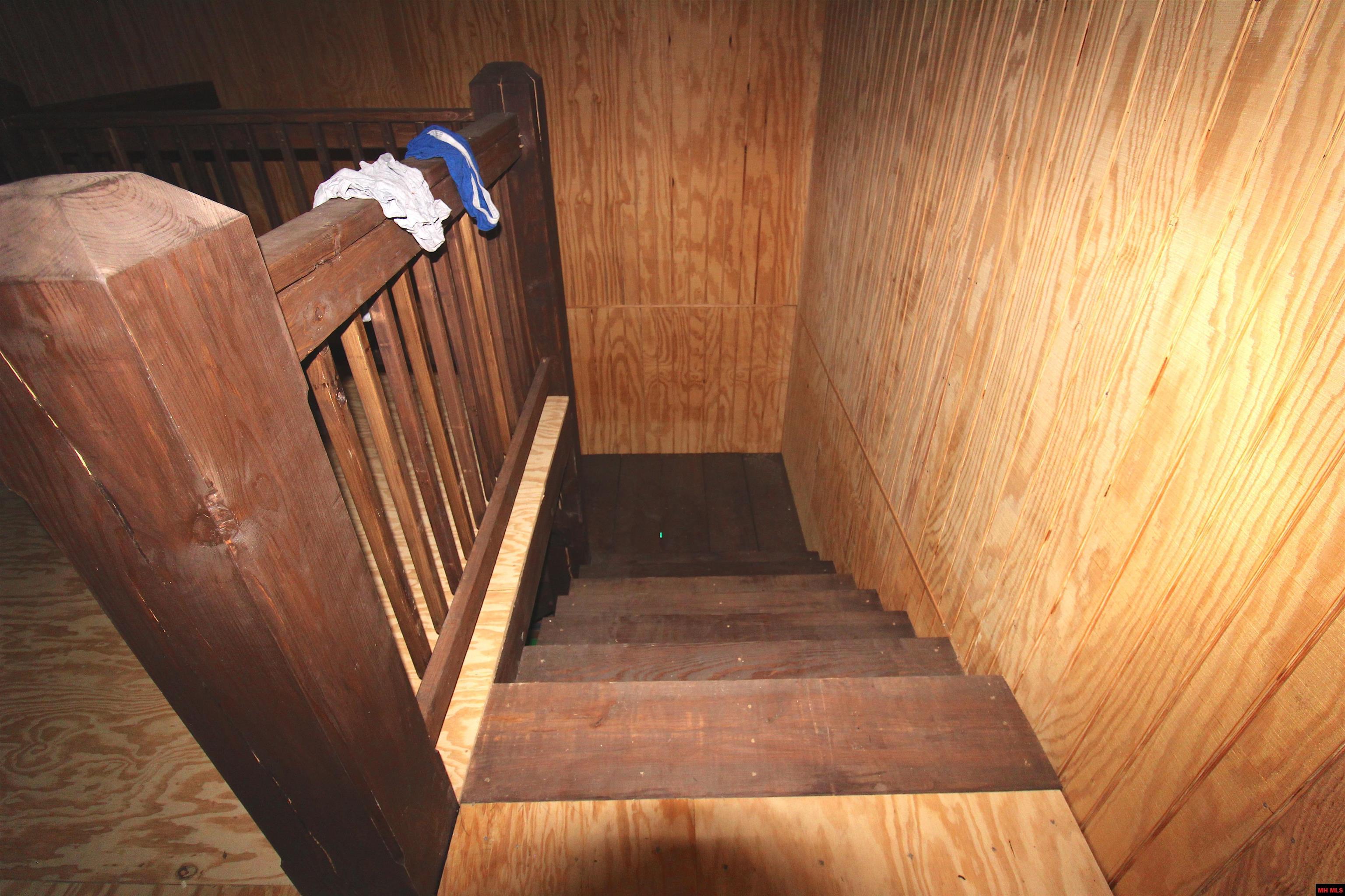 3768 Private Road 1271