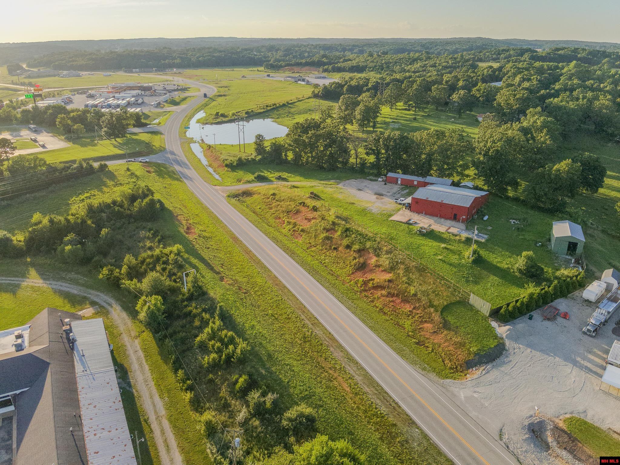 3768 Private Road 1271